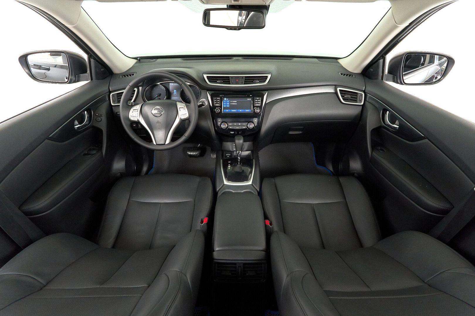 Nissan X-Trail 2016, черный