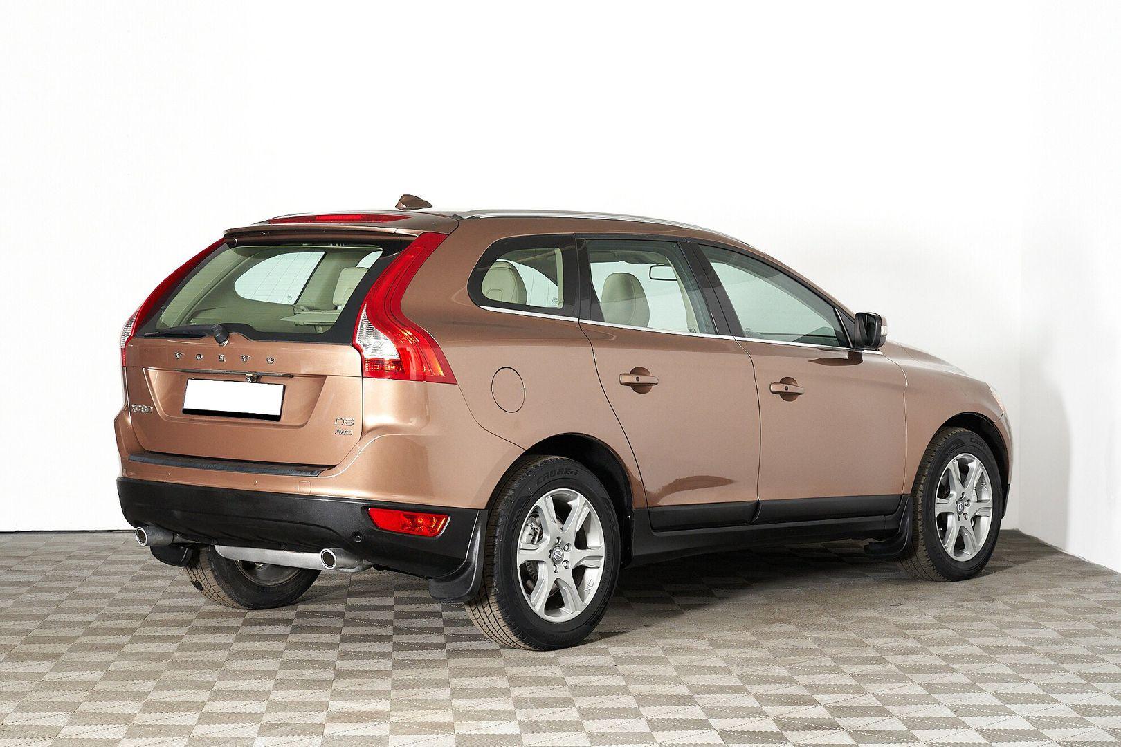 Volvo XC60 2010, коричневый