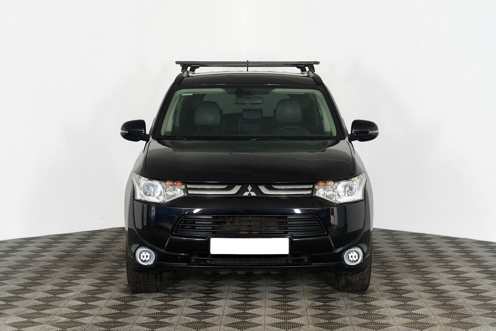 Mitsubishi Outlander 2014, черный