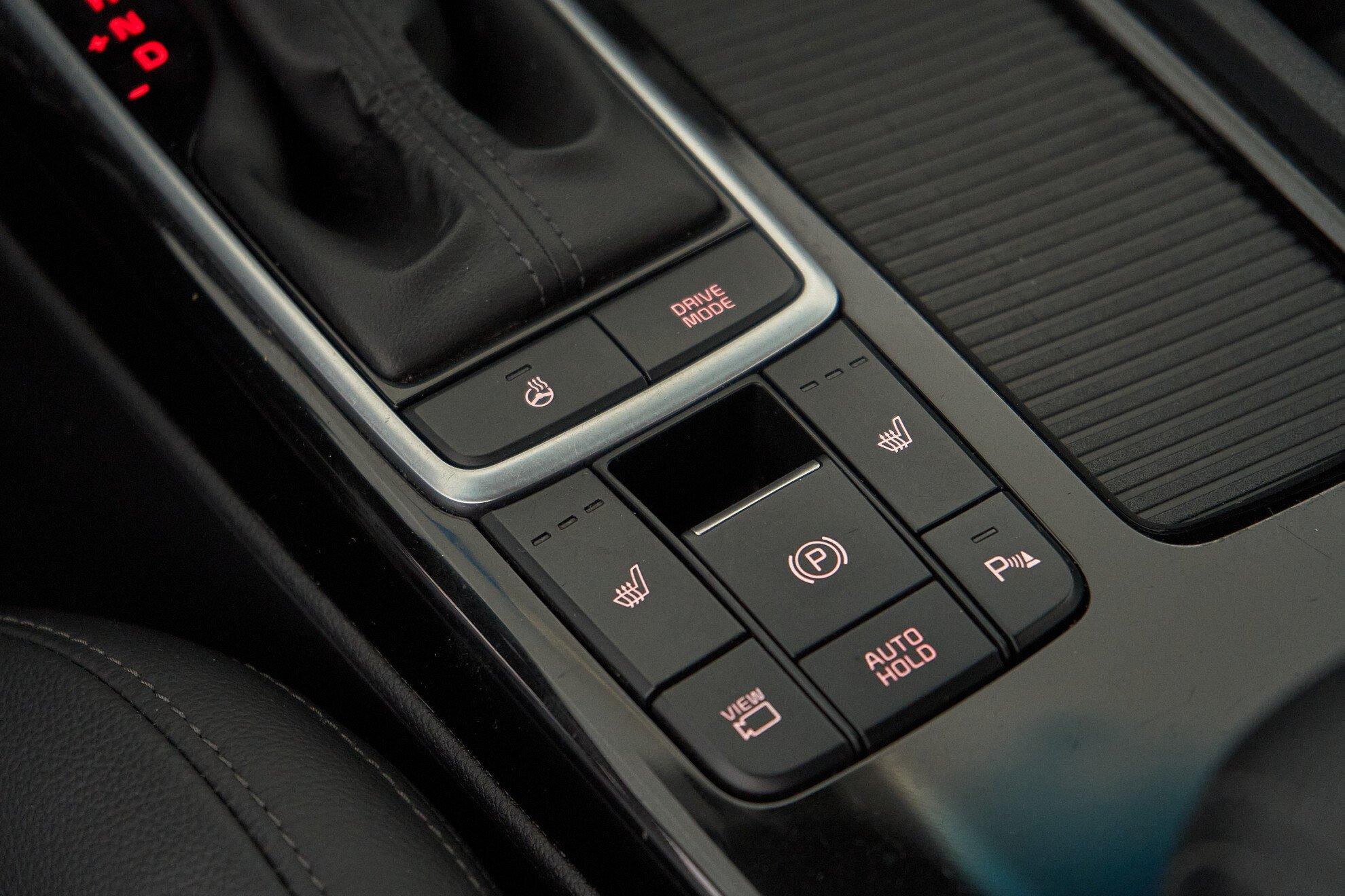 Kia Optima 2019, белый