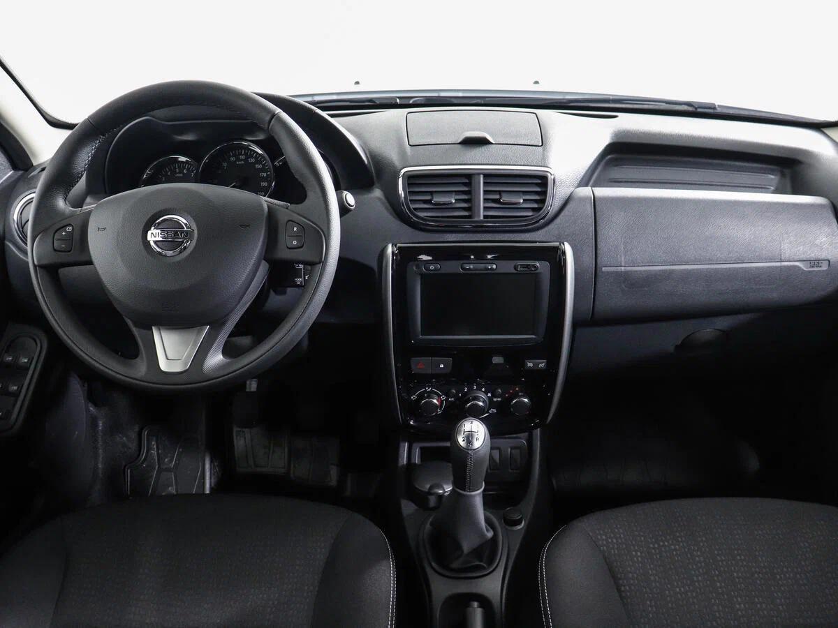 Nissan Terrano 2018, белый