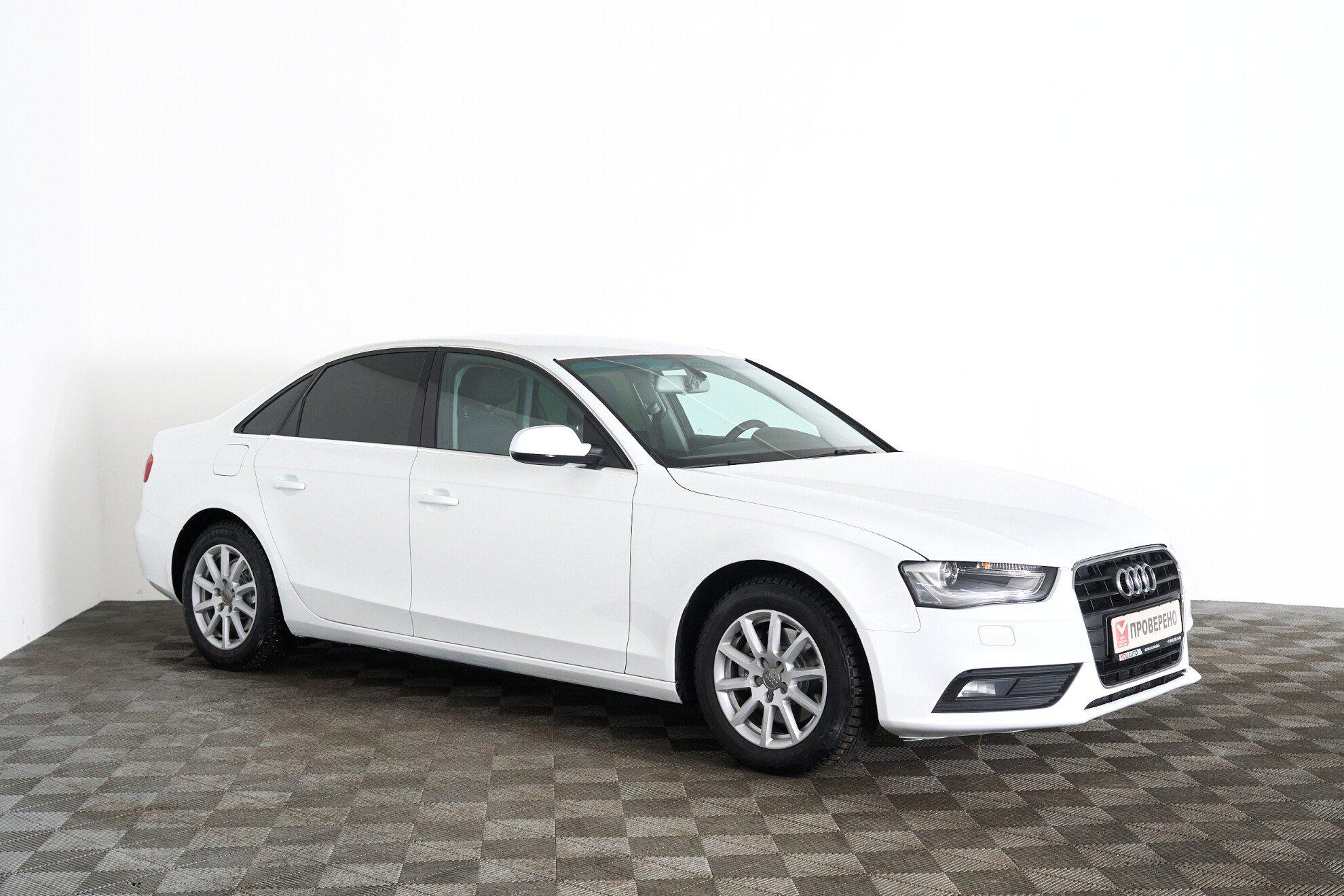 Audi A4 2012, белый