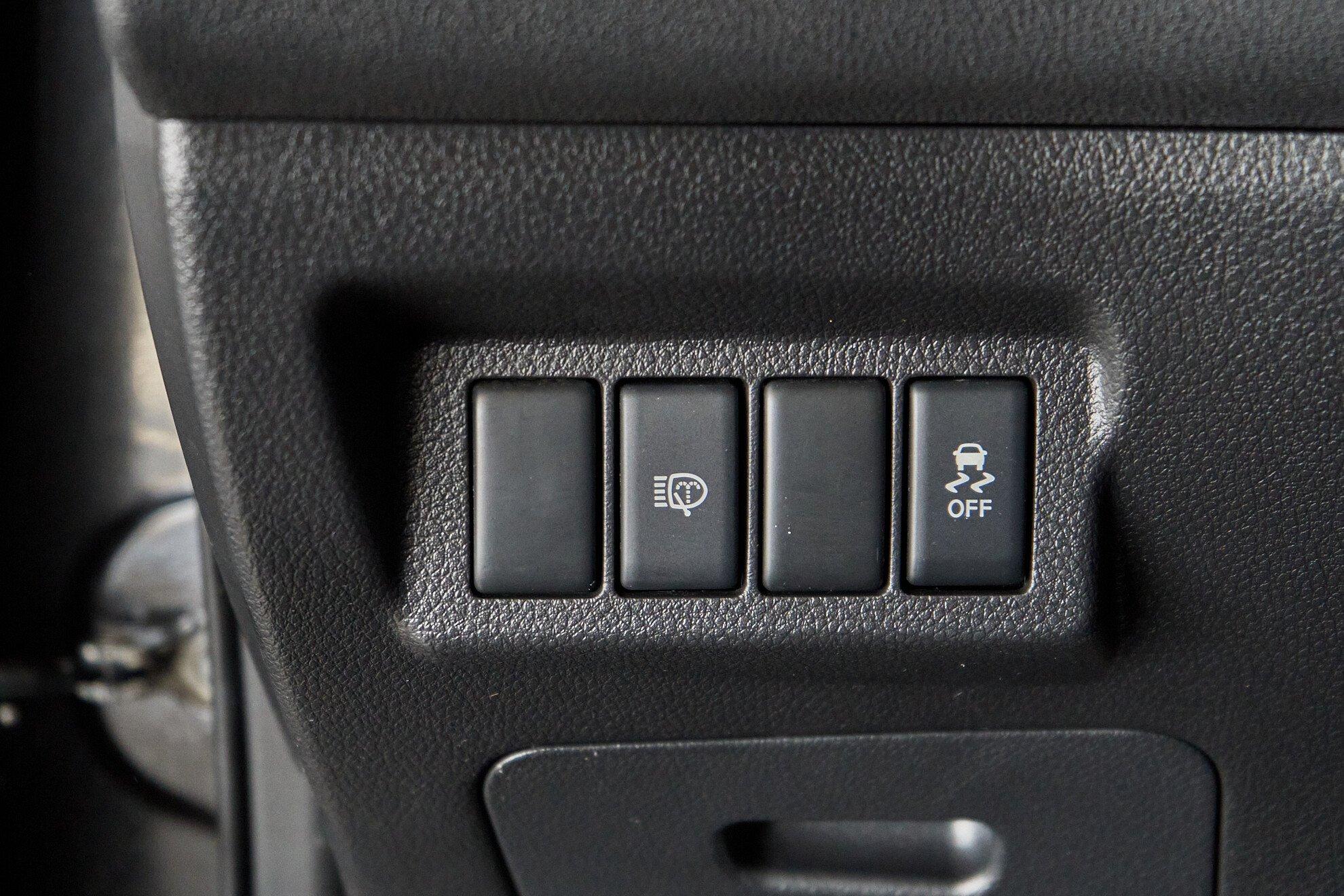 Nissan X-Trail 2011, черный