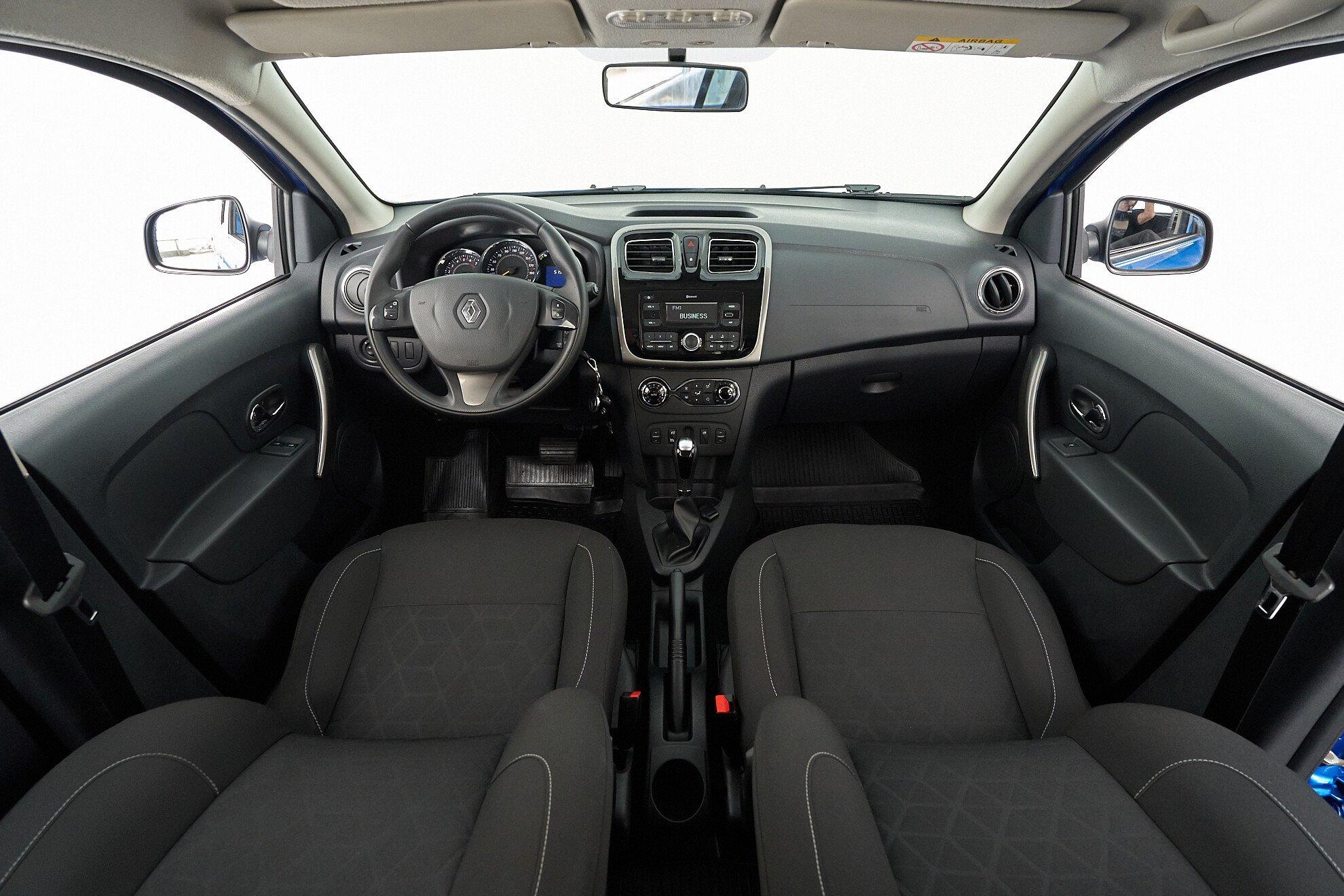 Renault Sandero 2018, синий