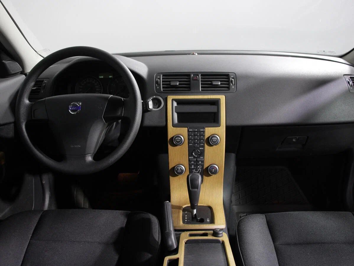 Volvo C30 2011, черный