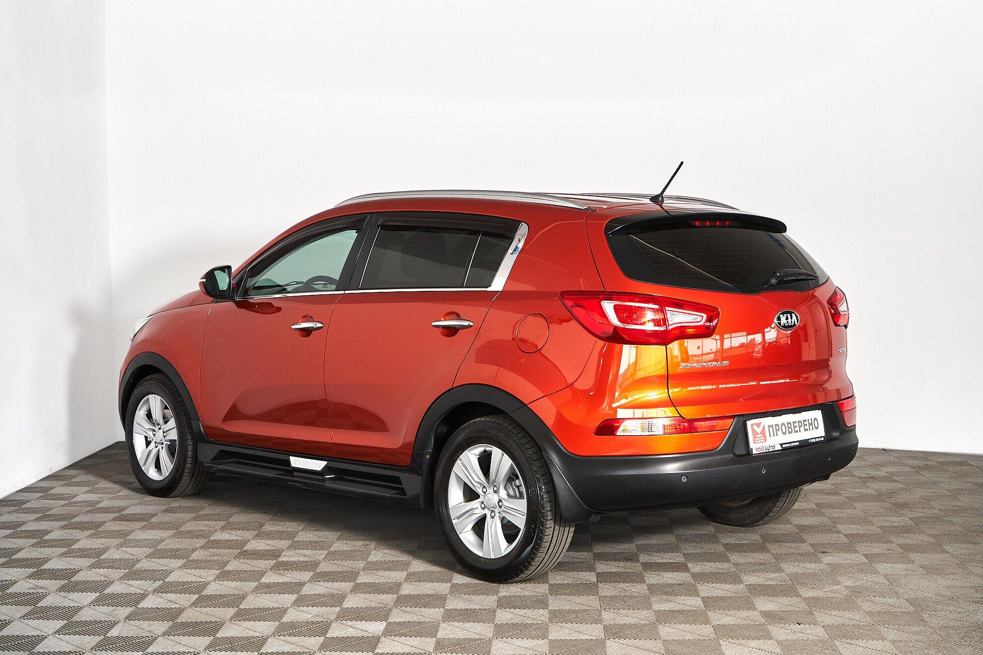 Kia Sportage 2011, оранжевый
