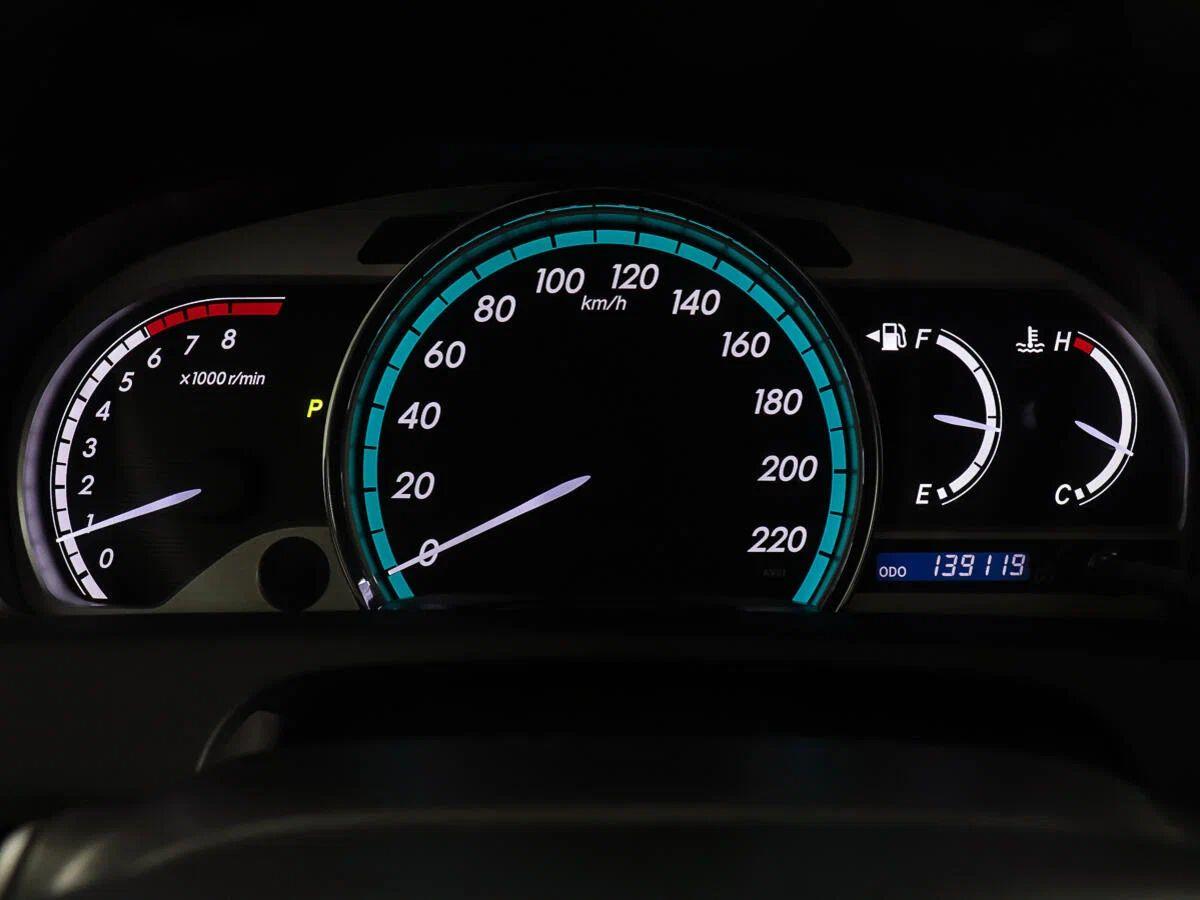 Toyota Venza 2016, белый
