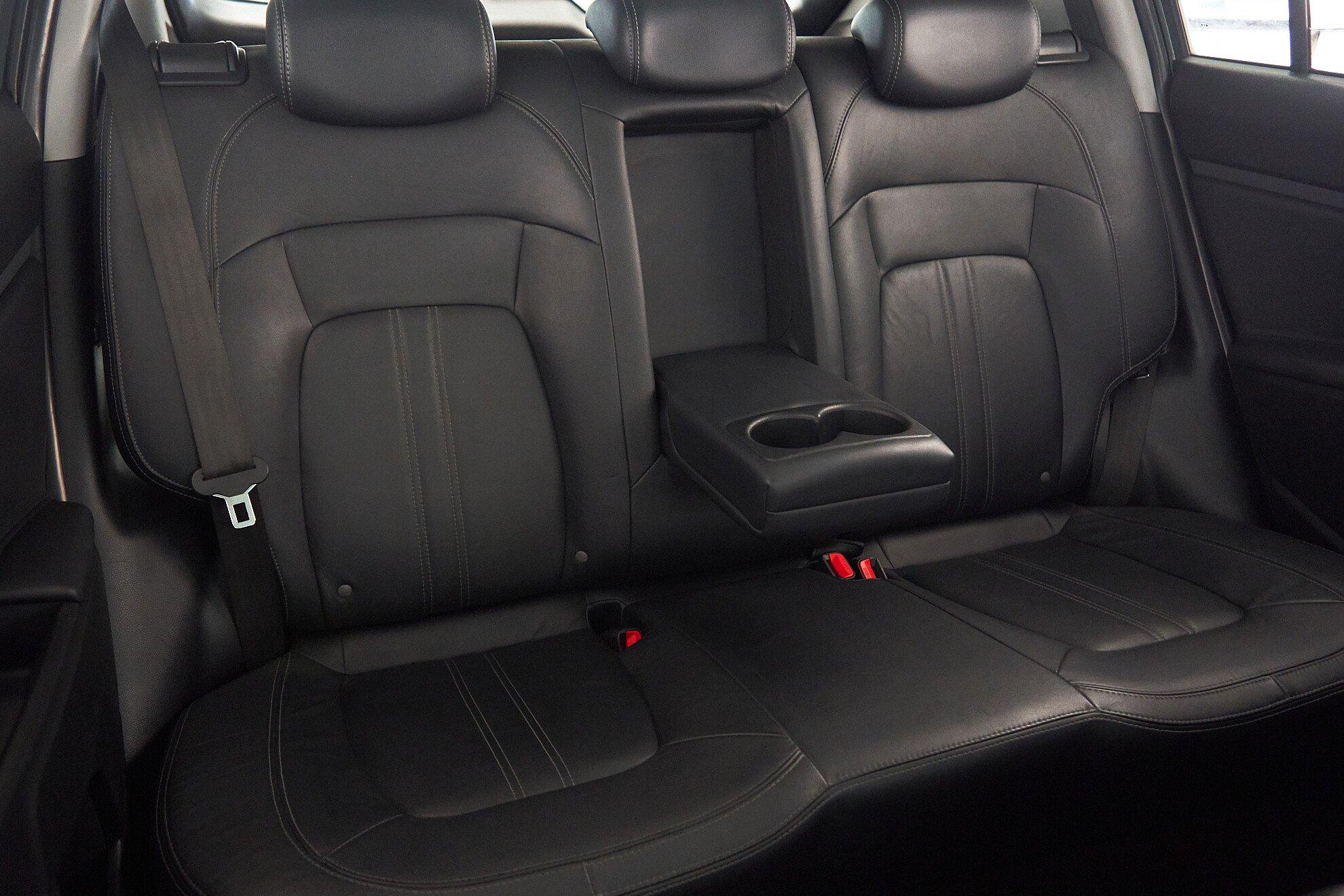 Kia Sportage 2011, черный