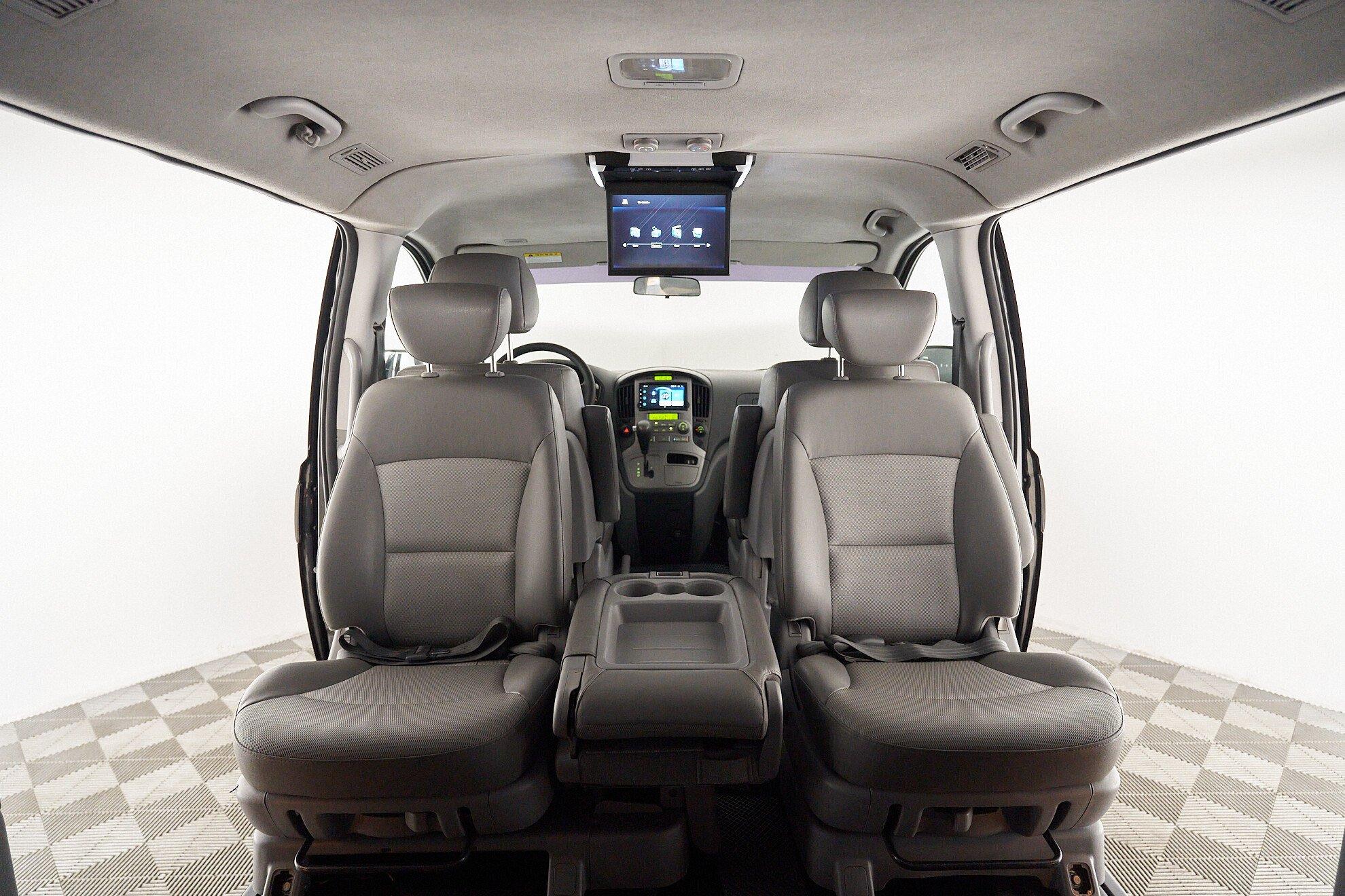 Hyundai Grand Starex 2010, черный