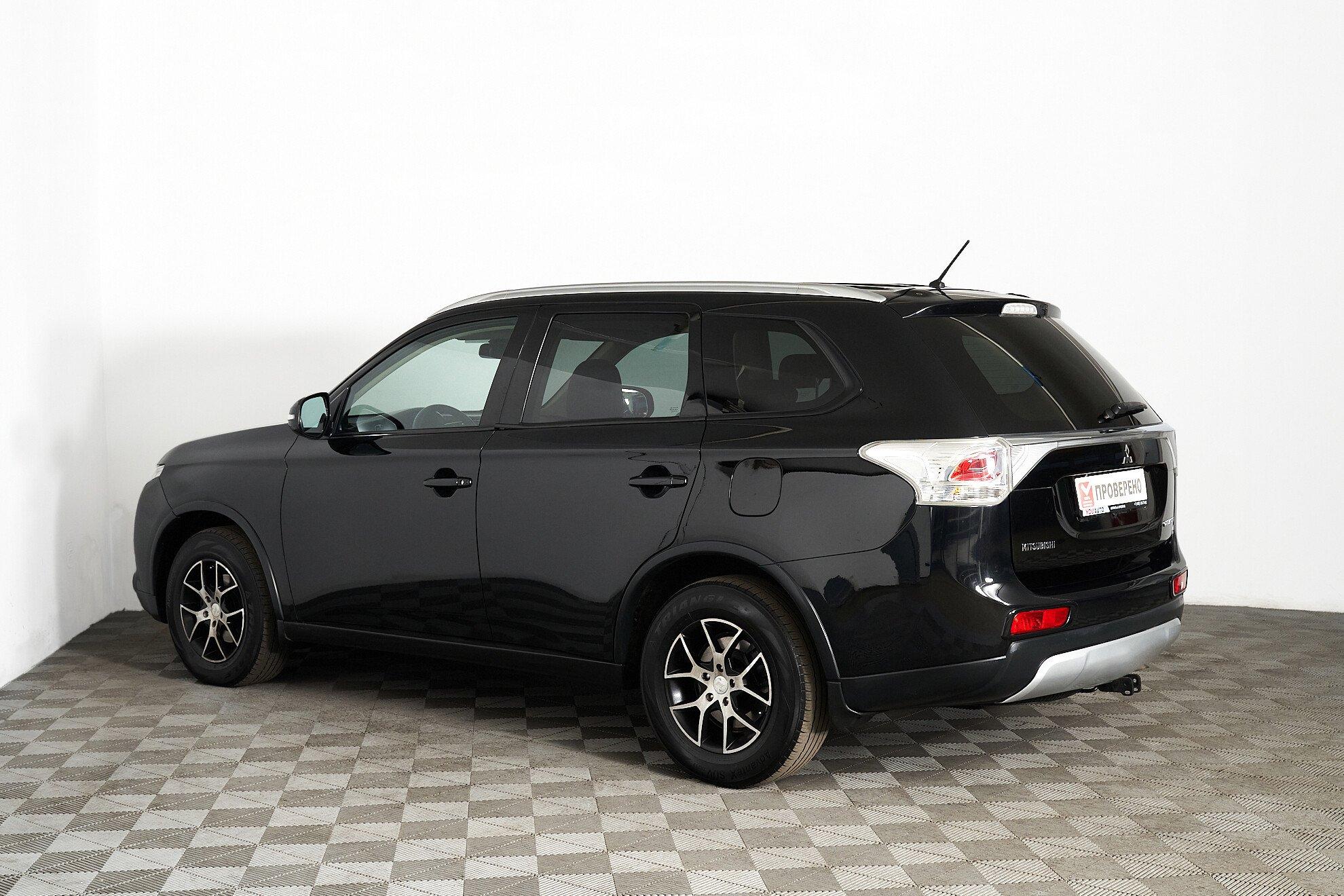 Mitsubishi Outlander 2014, черный