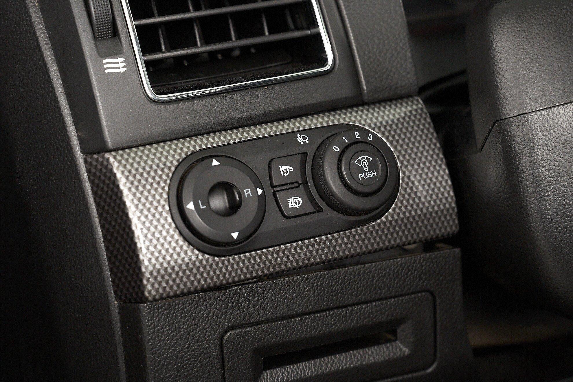 Chevrolet Captiva 2012, черный