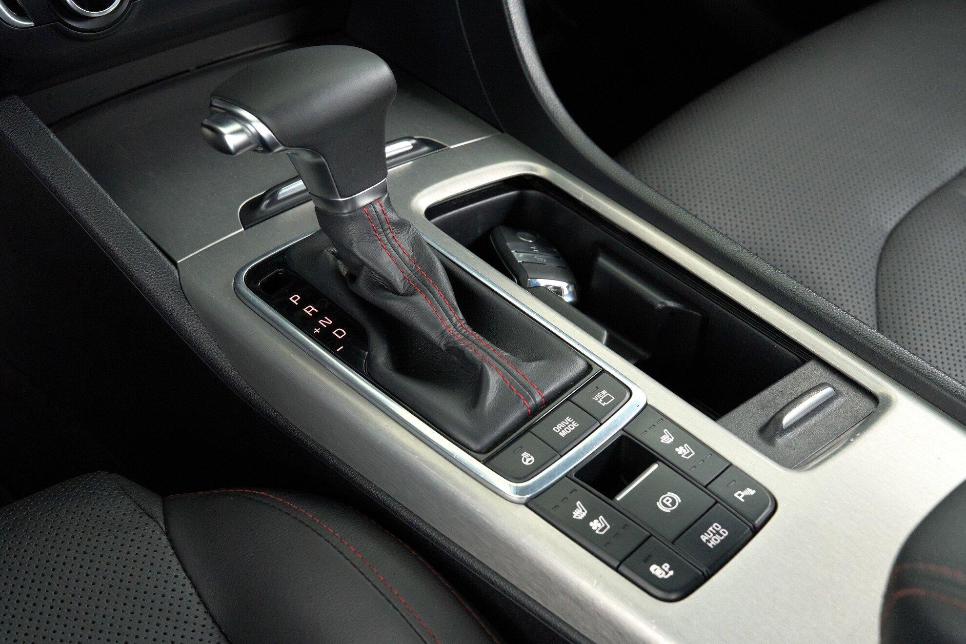 Kia Optima 2016, белый