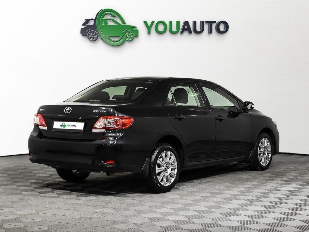 Toyota Corolla 2010, черный