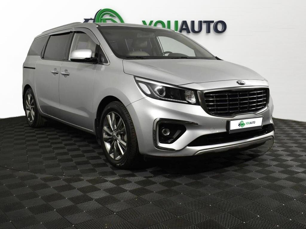 Kia Carnival 2016, серый