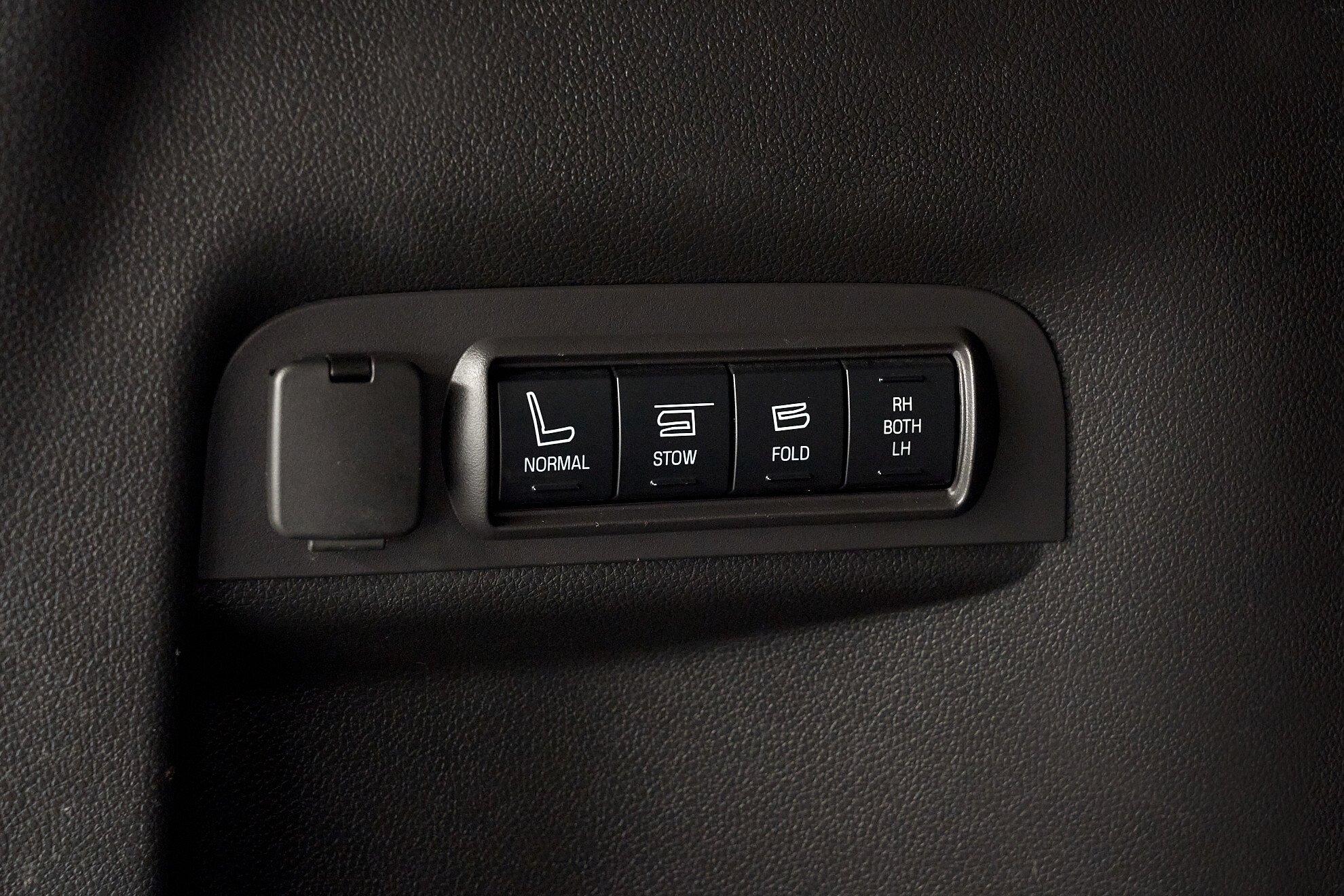 Ford Explorer 2013, белый