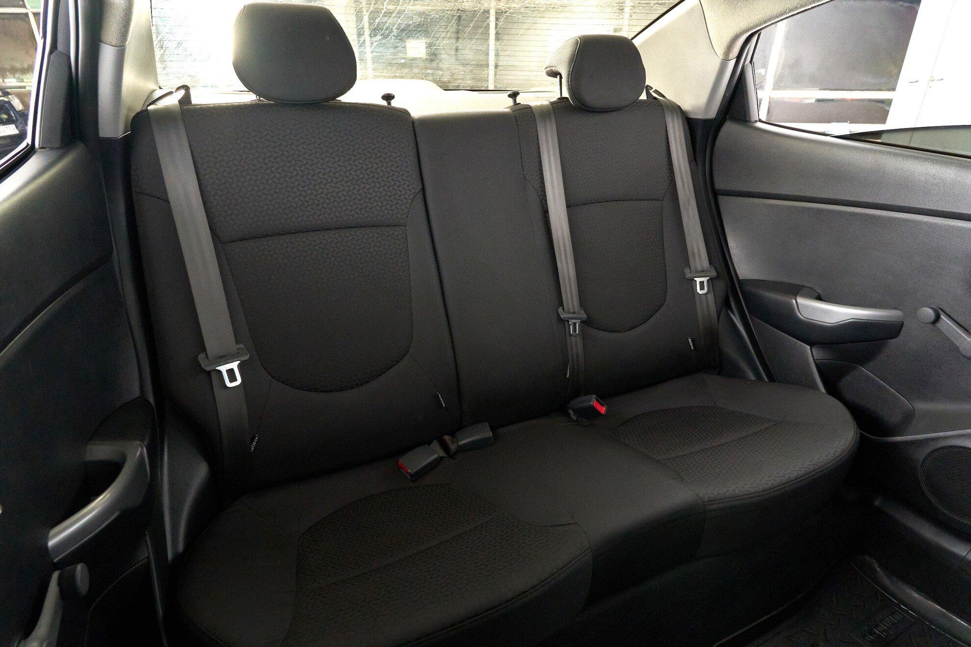 Kia Rio 2016, серый