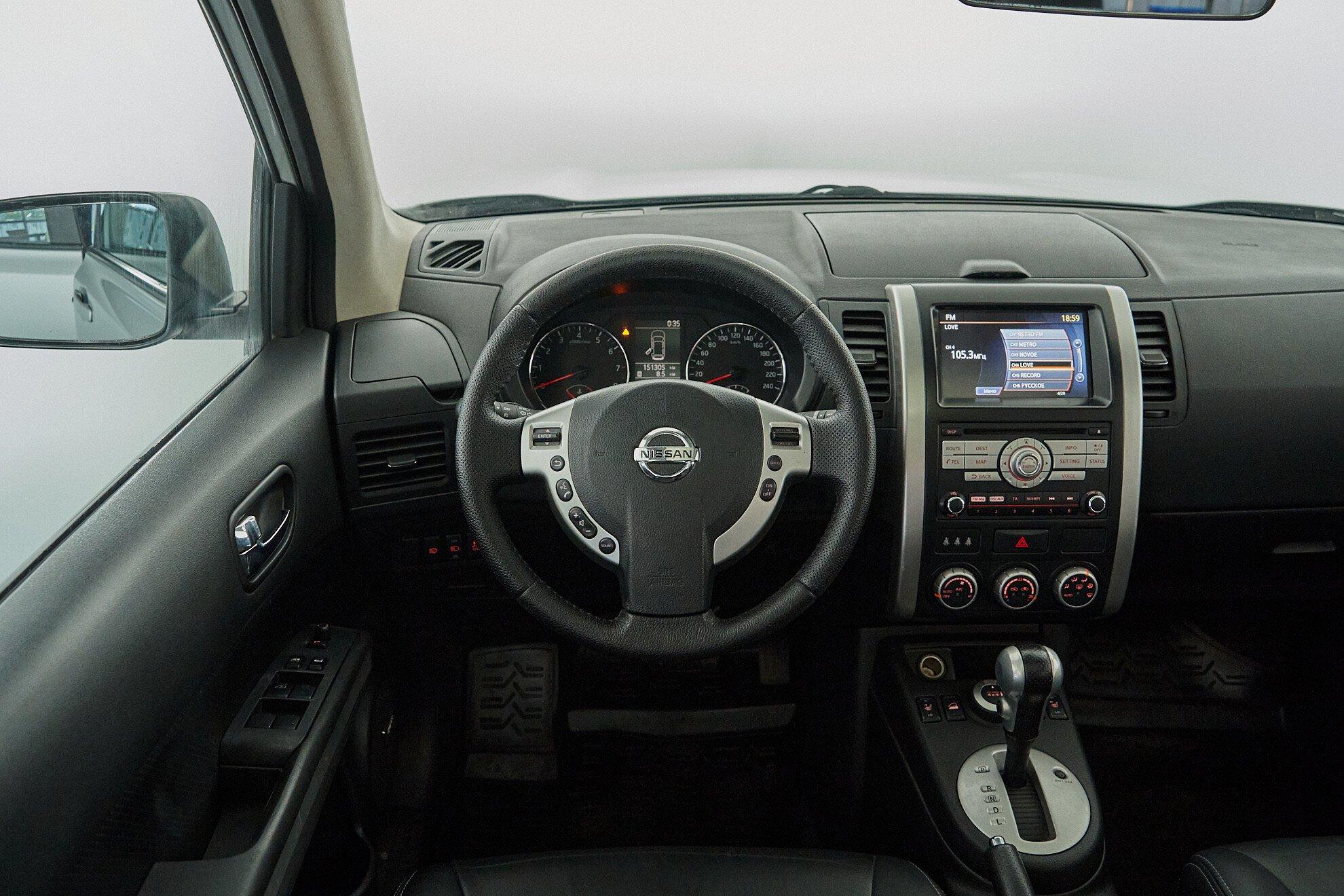 Nissan X-Trail 2013, серебряный