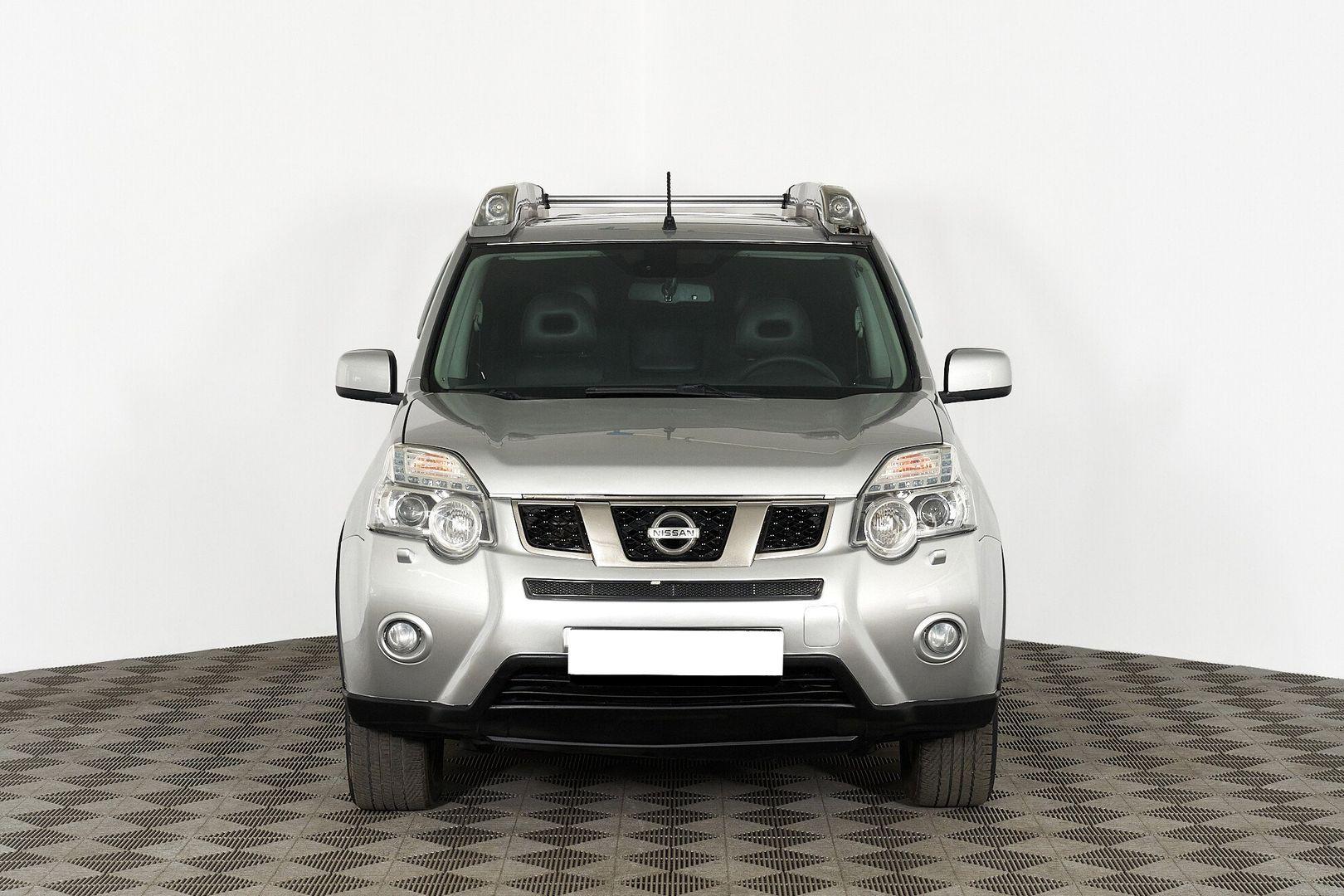 Nissan X-Trail 2012, серебряный