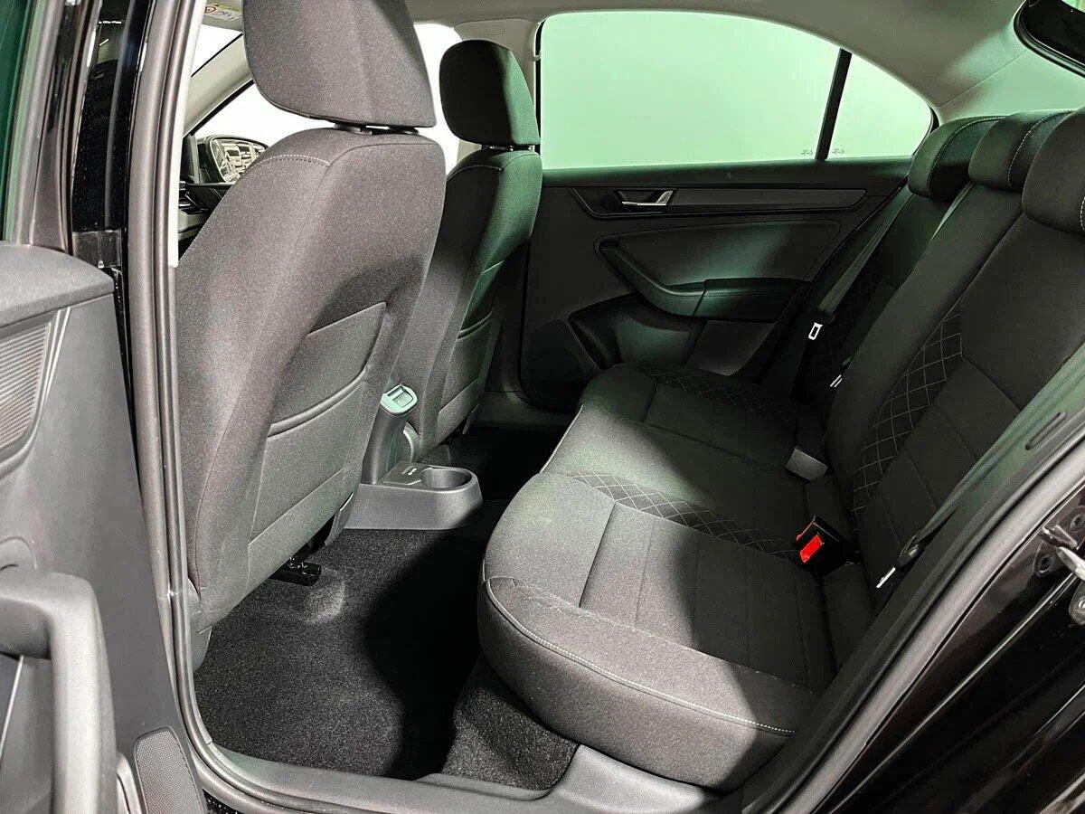 Skoda Rapid 2022, черный
