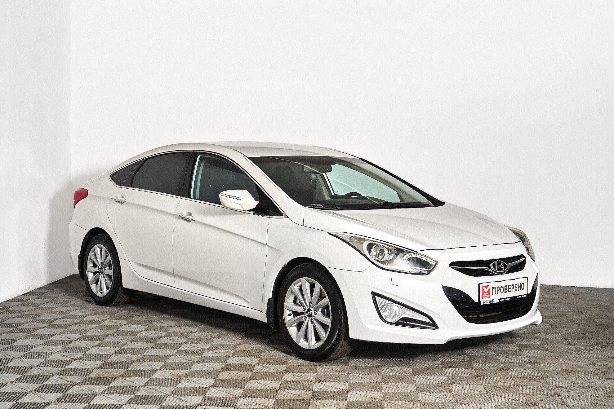 Hyundai i40 2013, белый