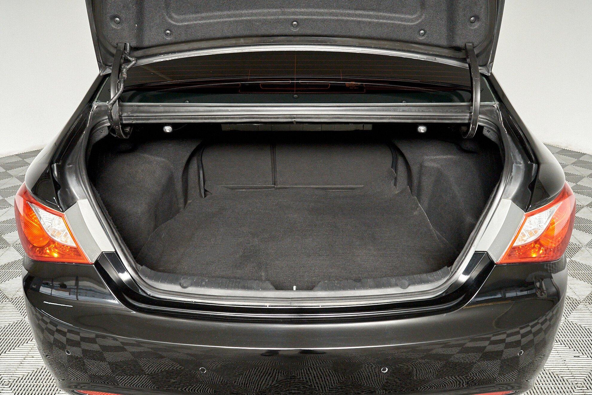 Hyundai Sonata 2010, черный
