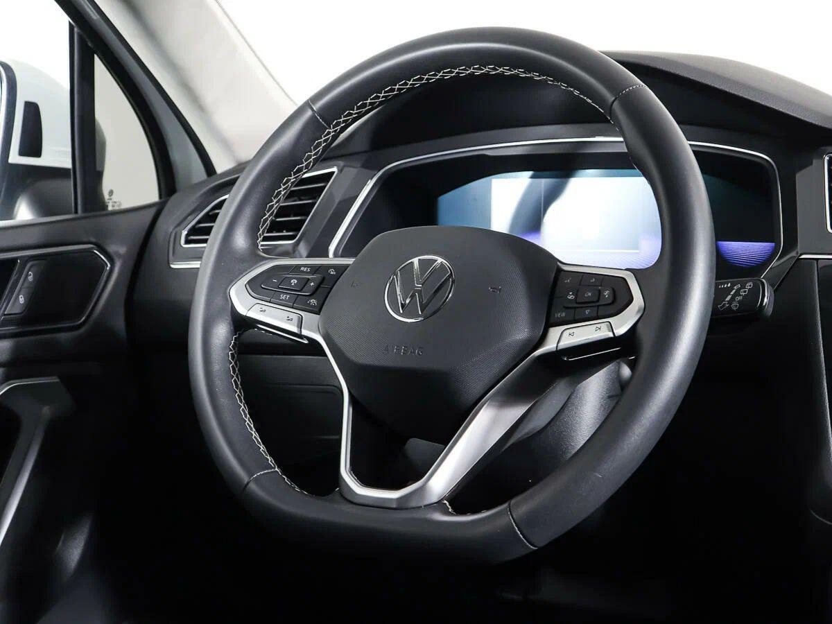 Volkswagen Tiguan 2023, белый