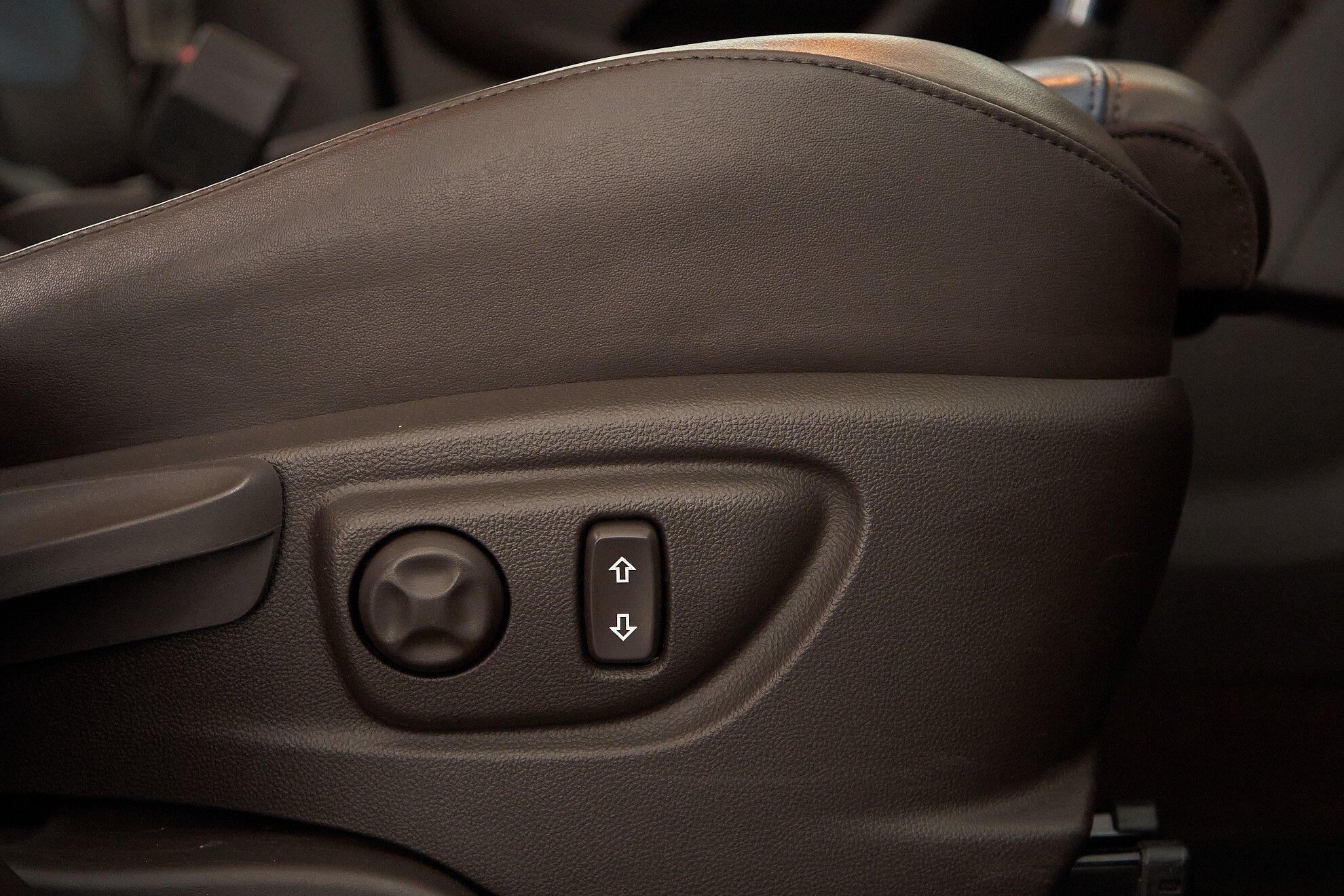 Opel Mokka 2012, черный