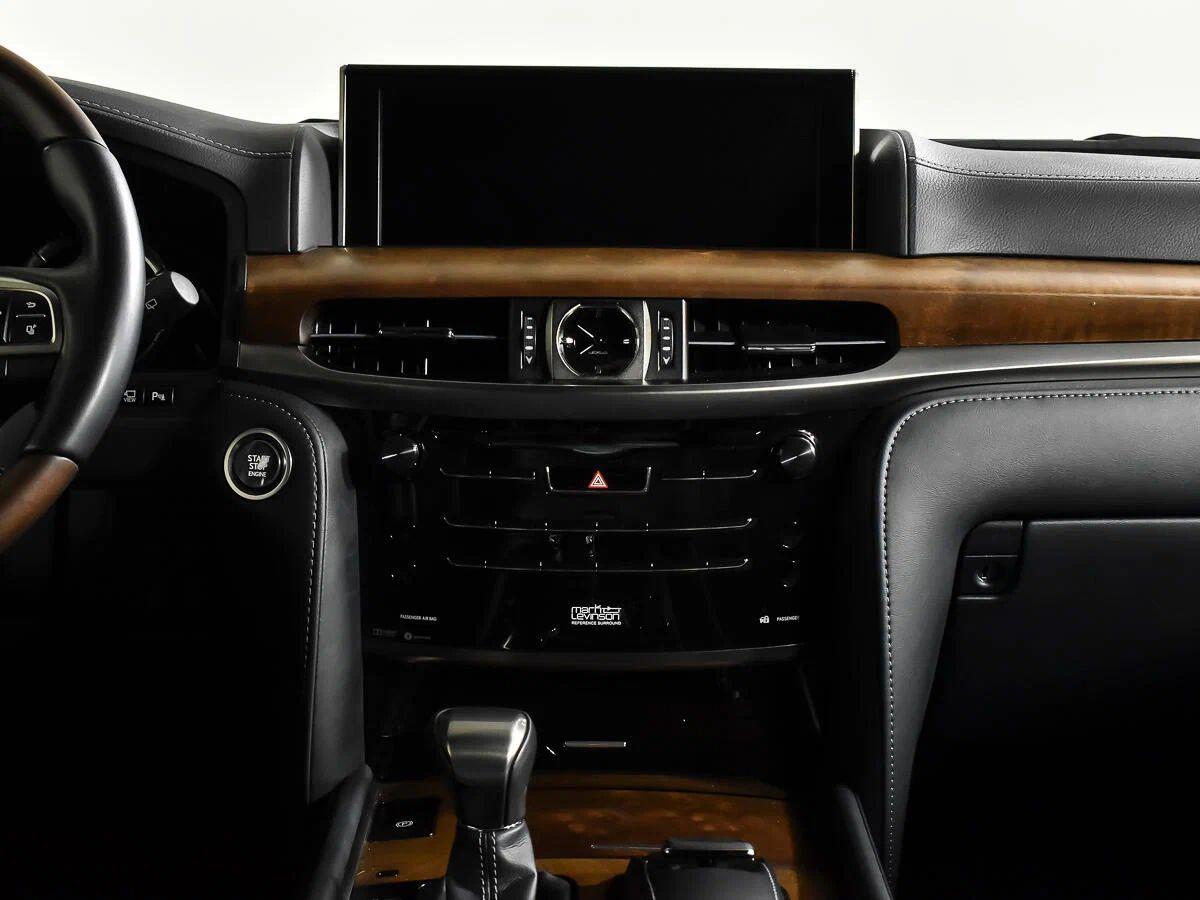 Lexus LX 2021, черный