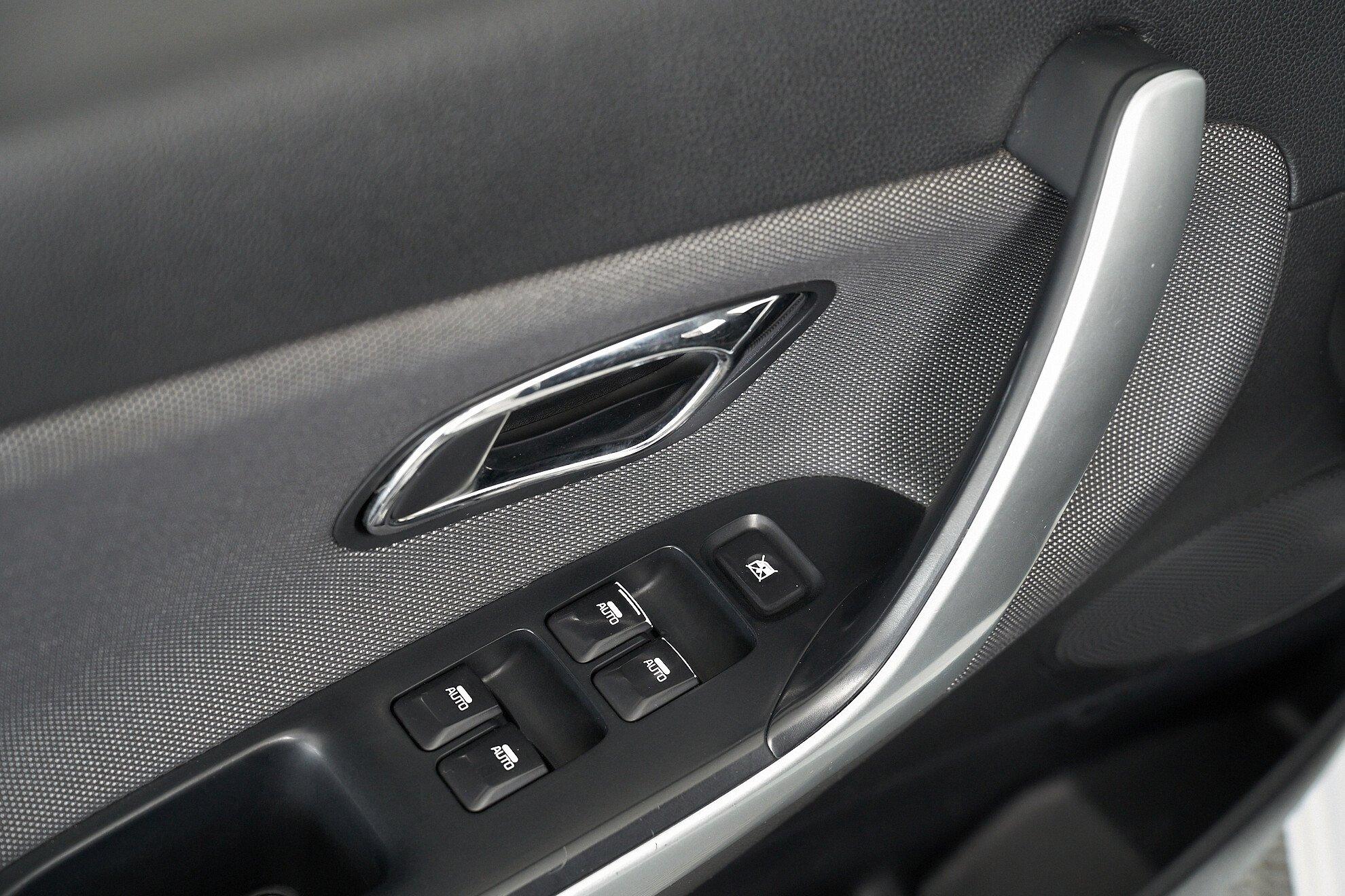 Kia Ceed 2015, белый