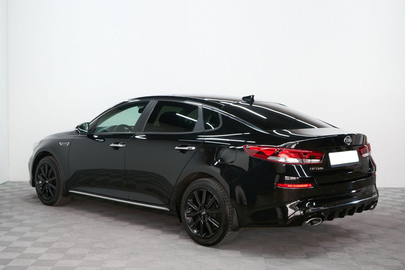 Kia Optima 2018, черный