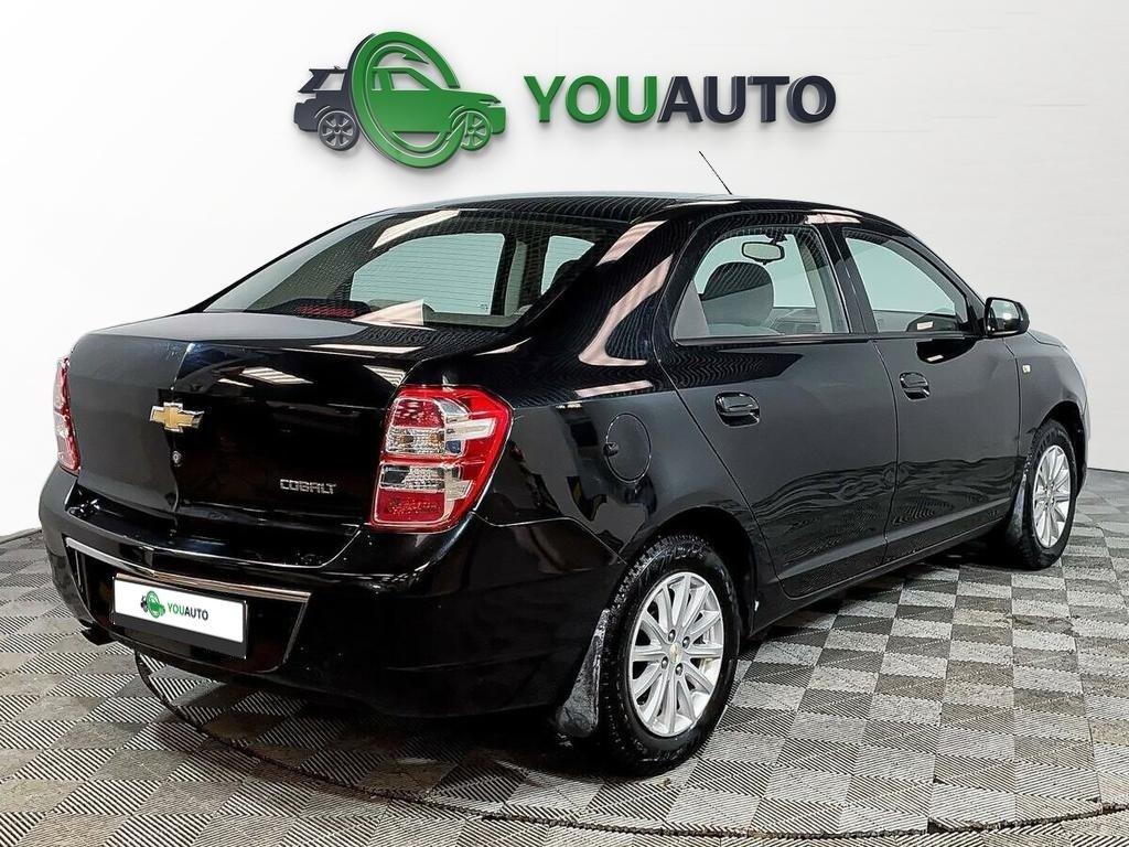 Chevrolet Cobalt 2022, черный