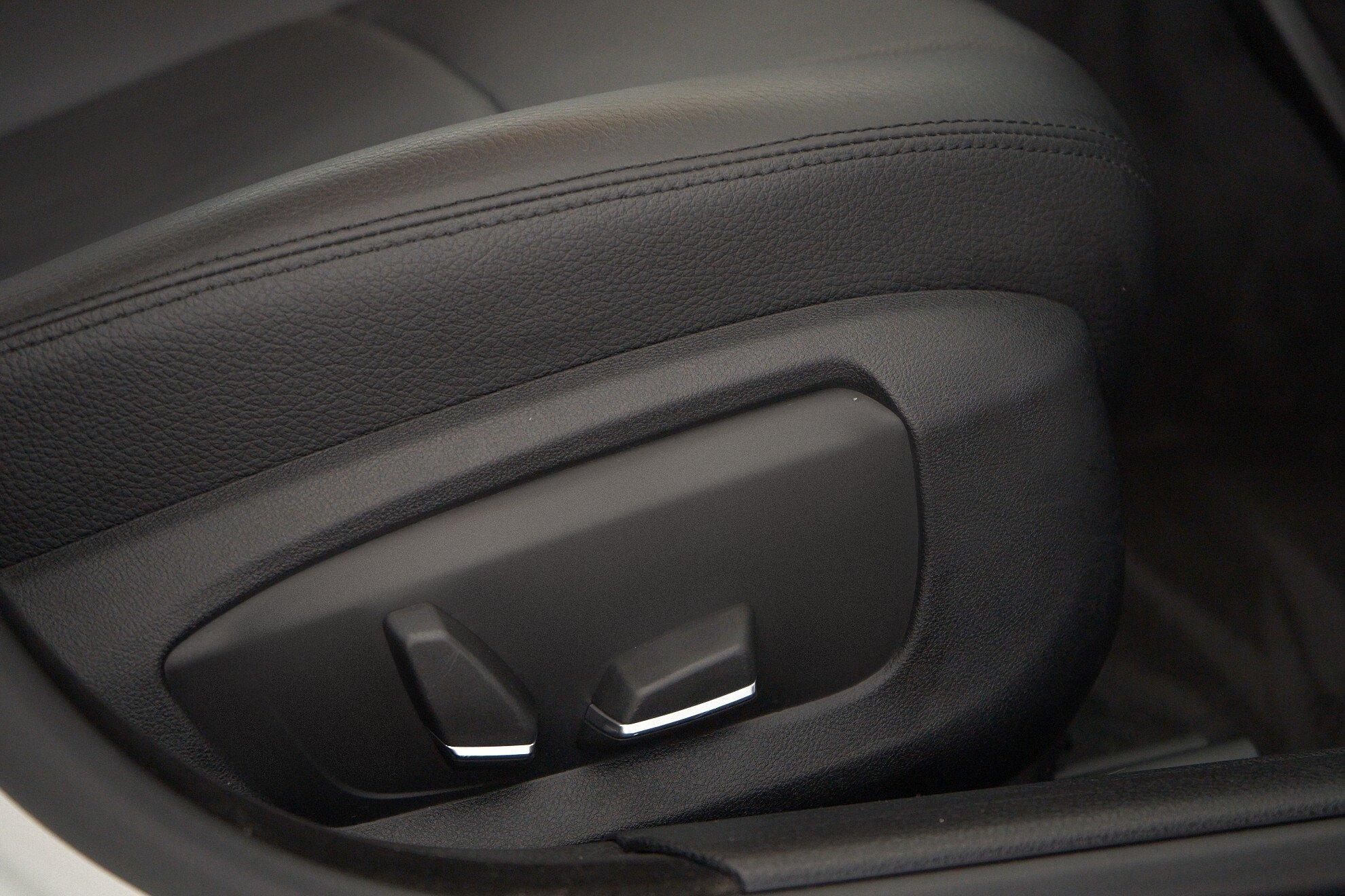 BMW 5 серии 2013, белый