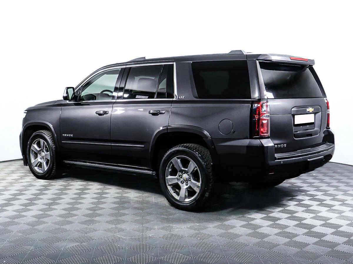 Chevrolet Tahoe 2015, серый