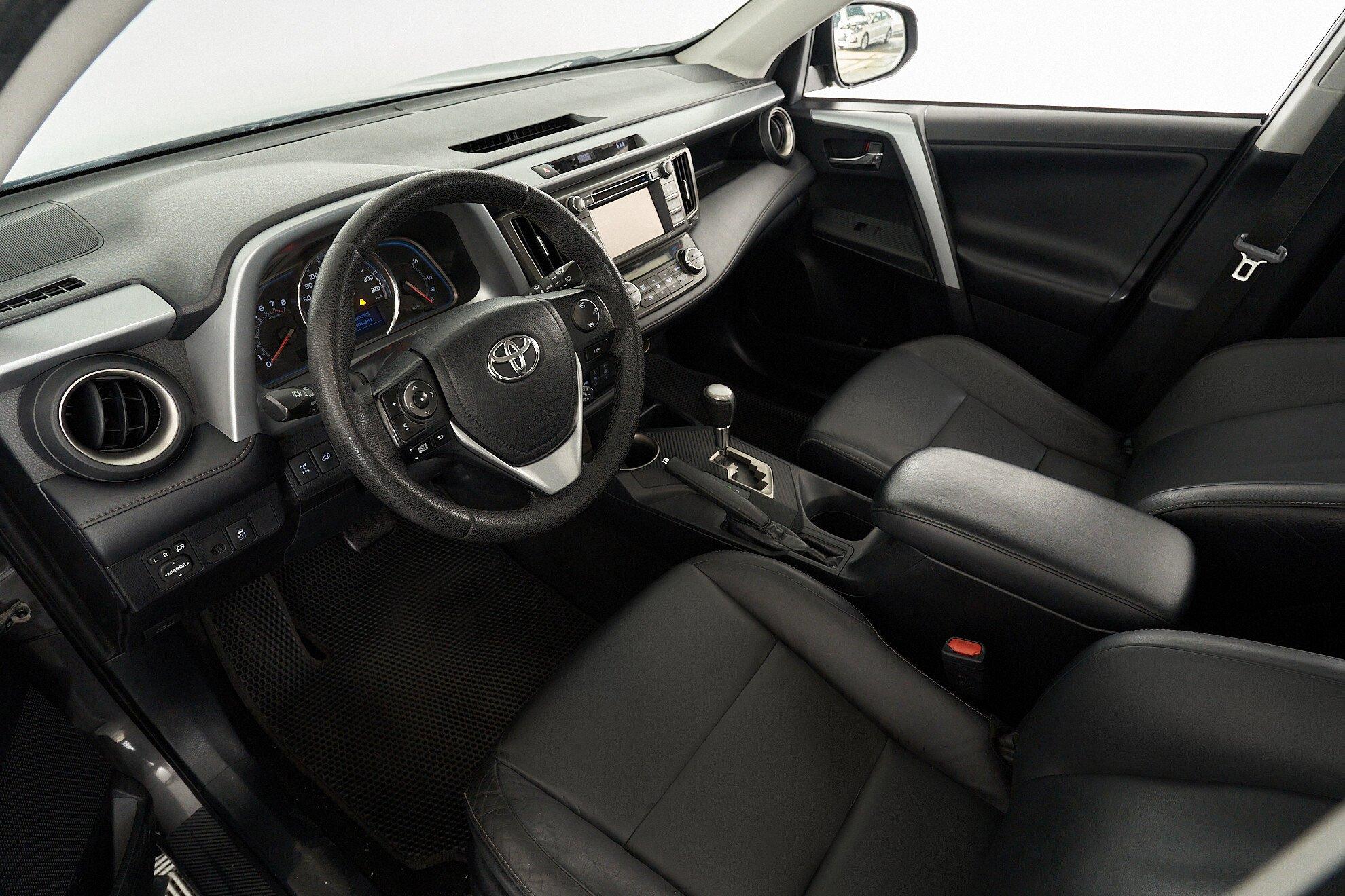 Toyota RAV4 2013, серый