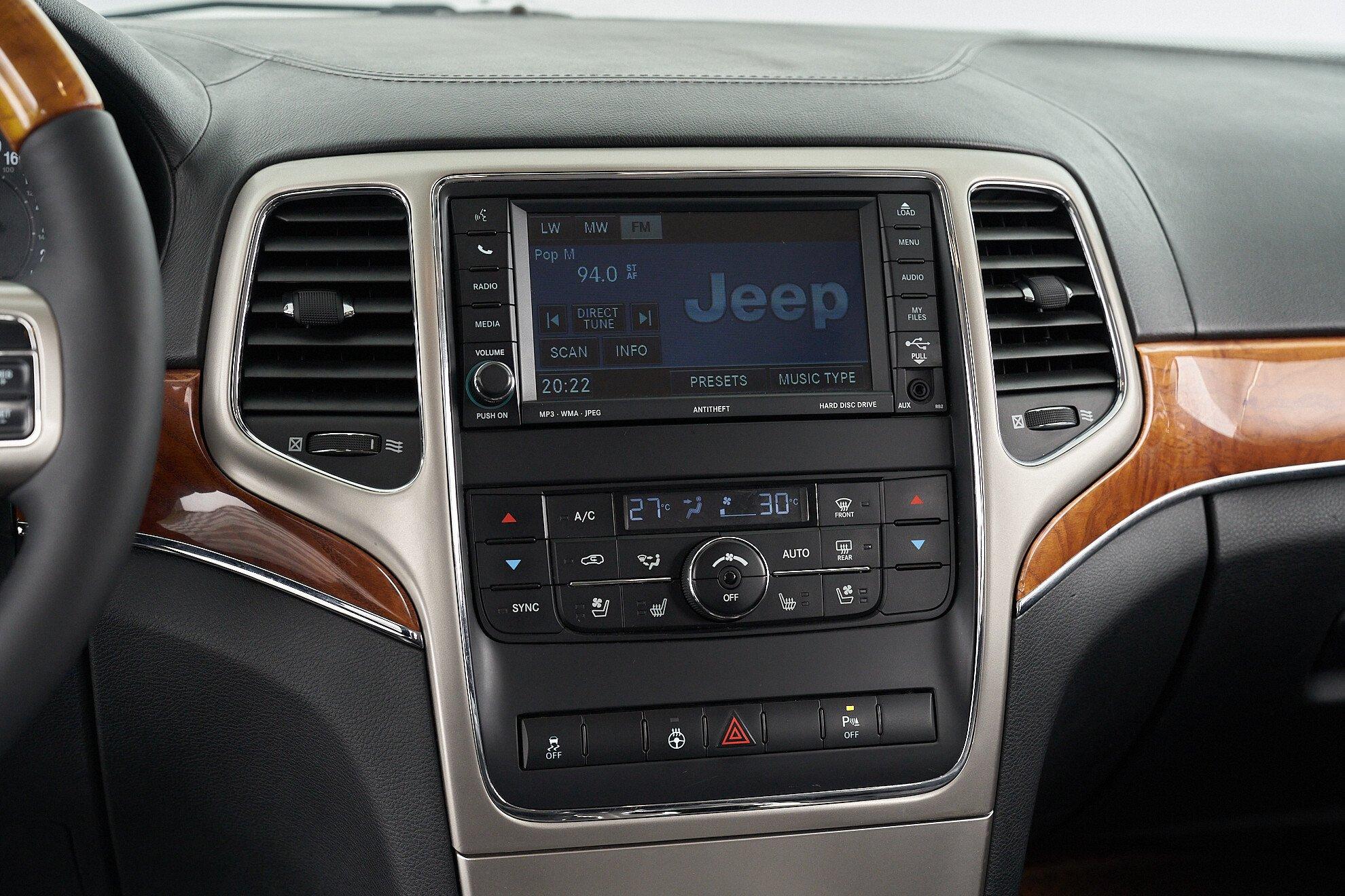 Jeep Grand Cherokee 2010, черный