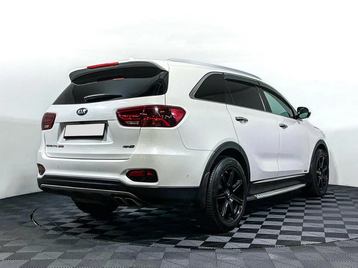 Kia Sorento 2018, белый