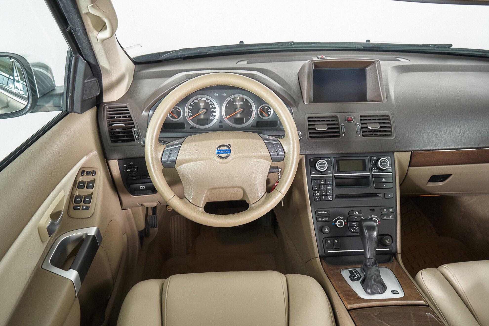 Volvo XC90 2012, зеленый