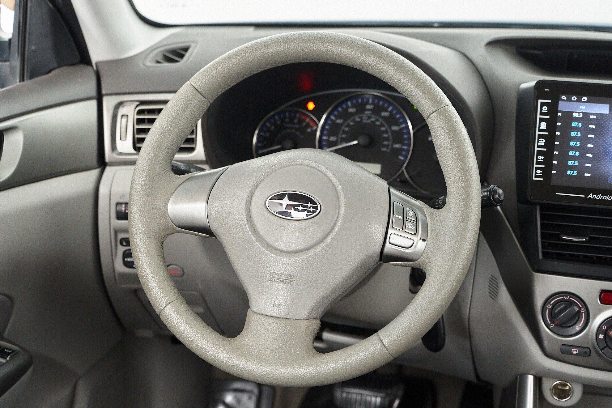Subaru Forester 2010, голубой