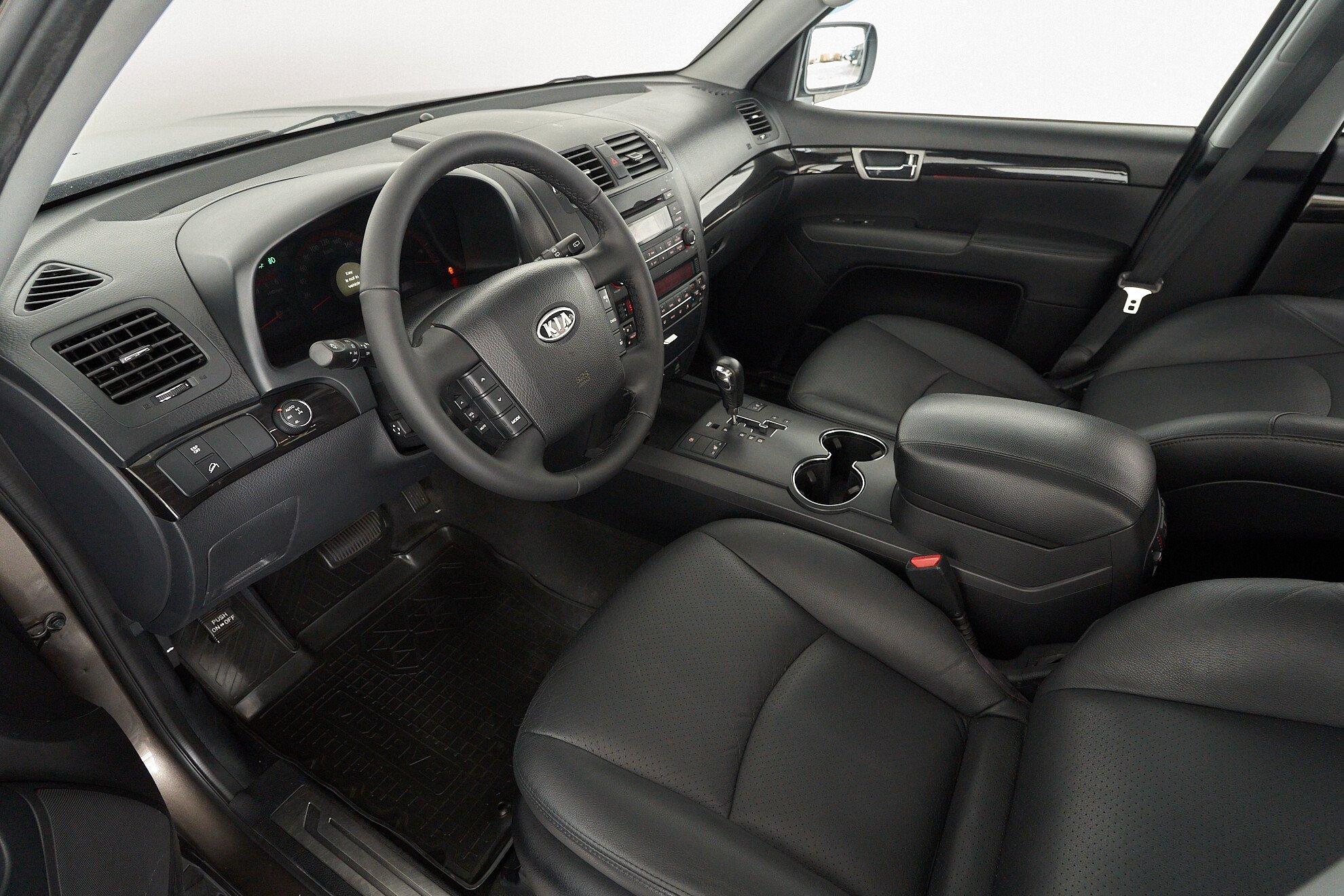 Kia Mohave 2012, бежевый