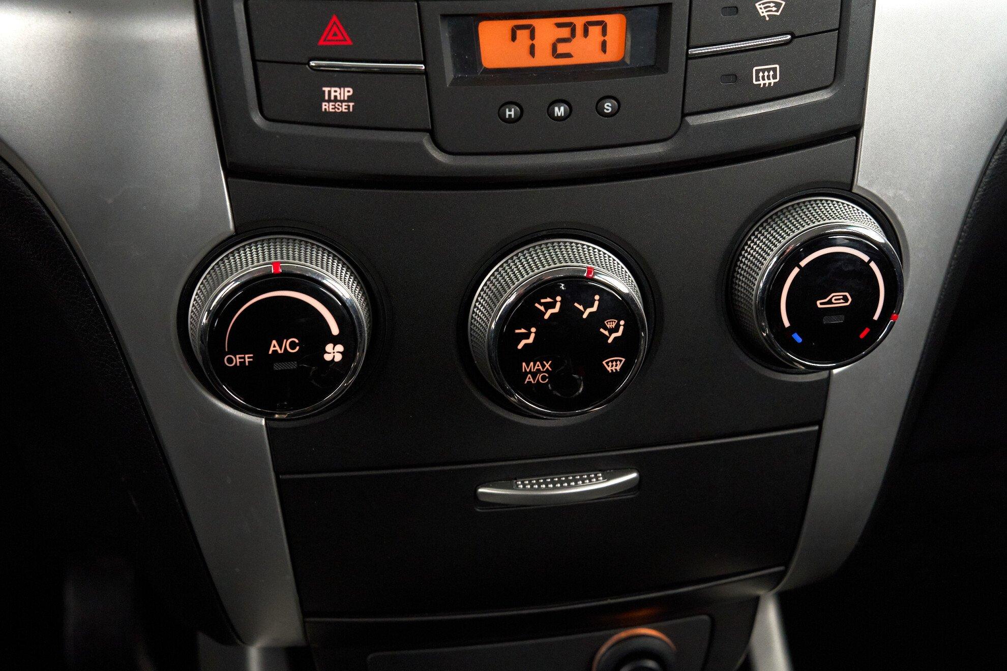 SsangYong Actyon 2013, черный