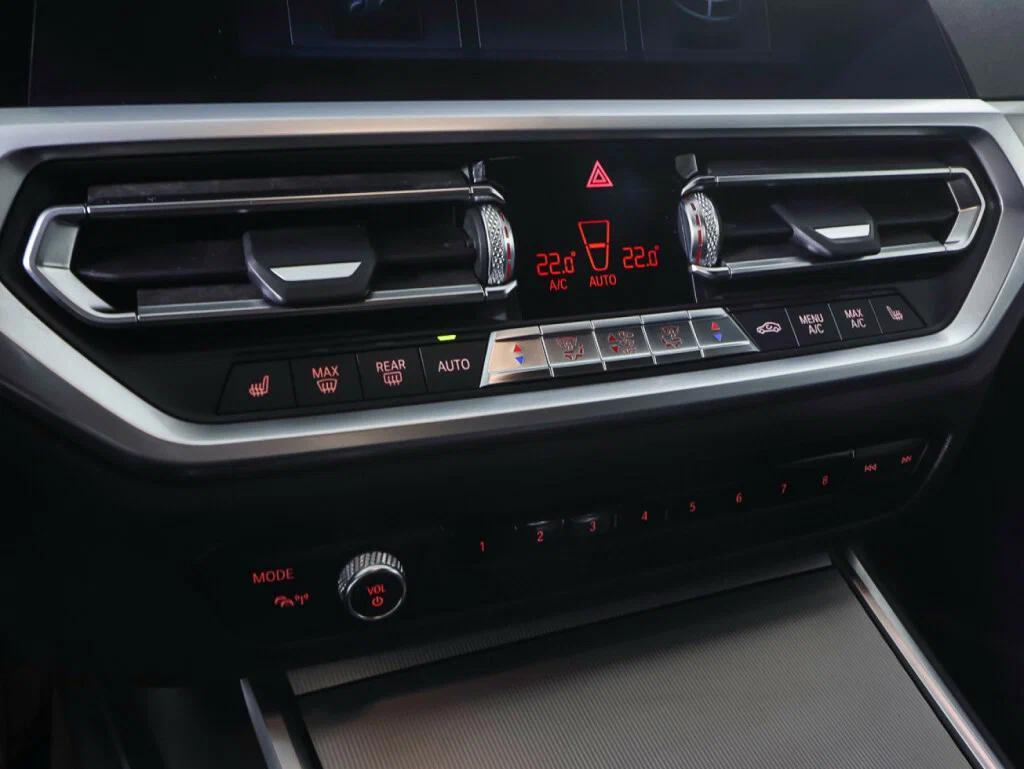 BMW 3 серии 2020, серый