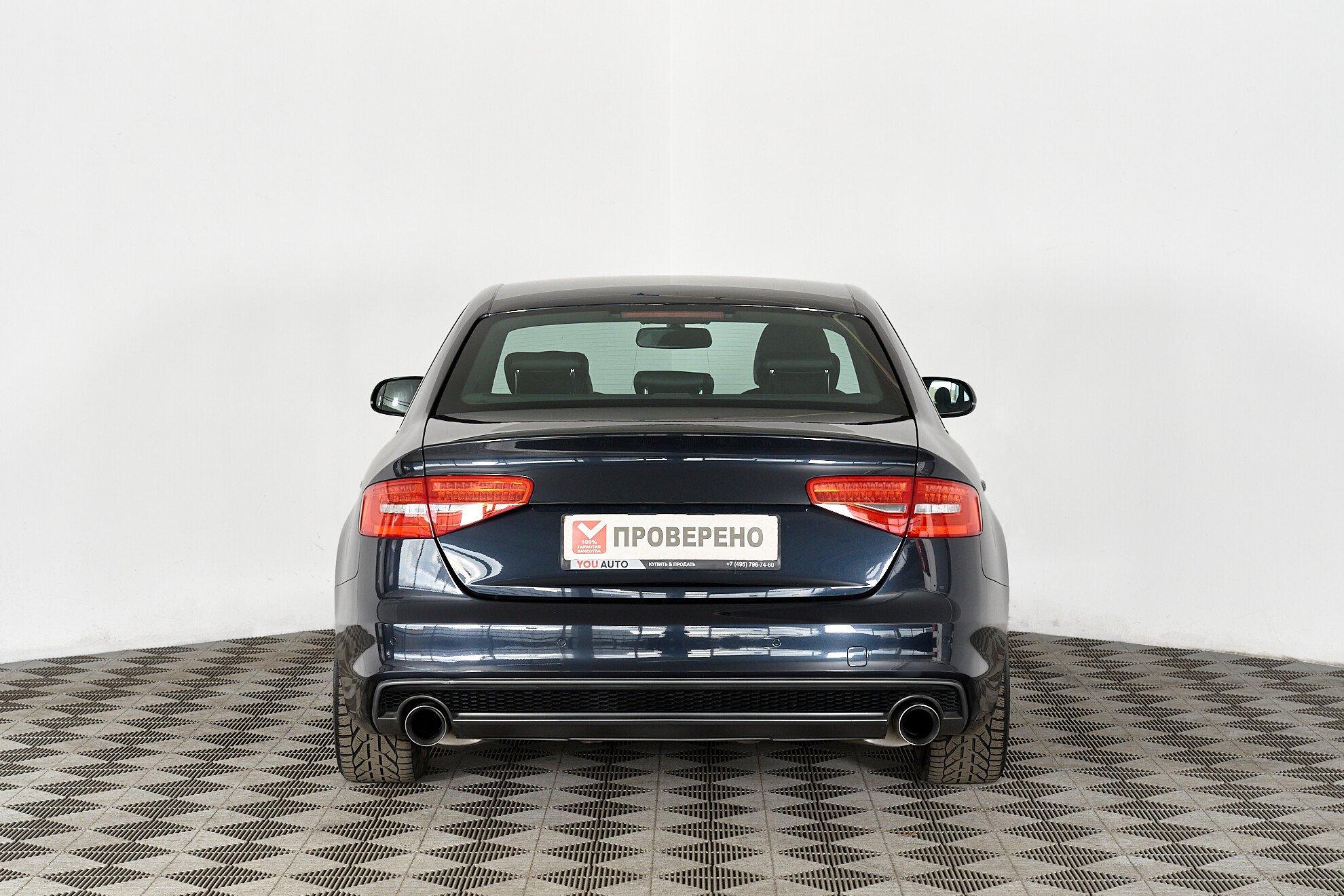 Audi A4 2013, черный
