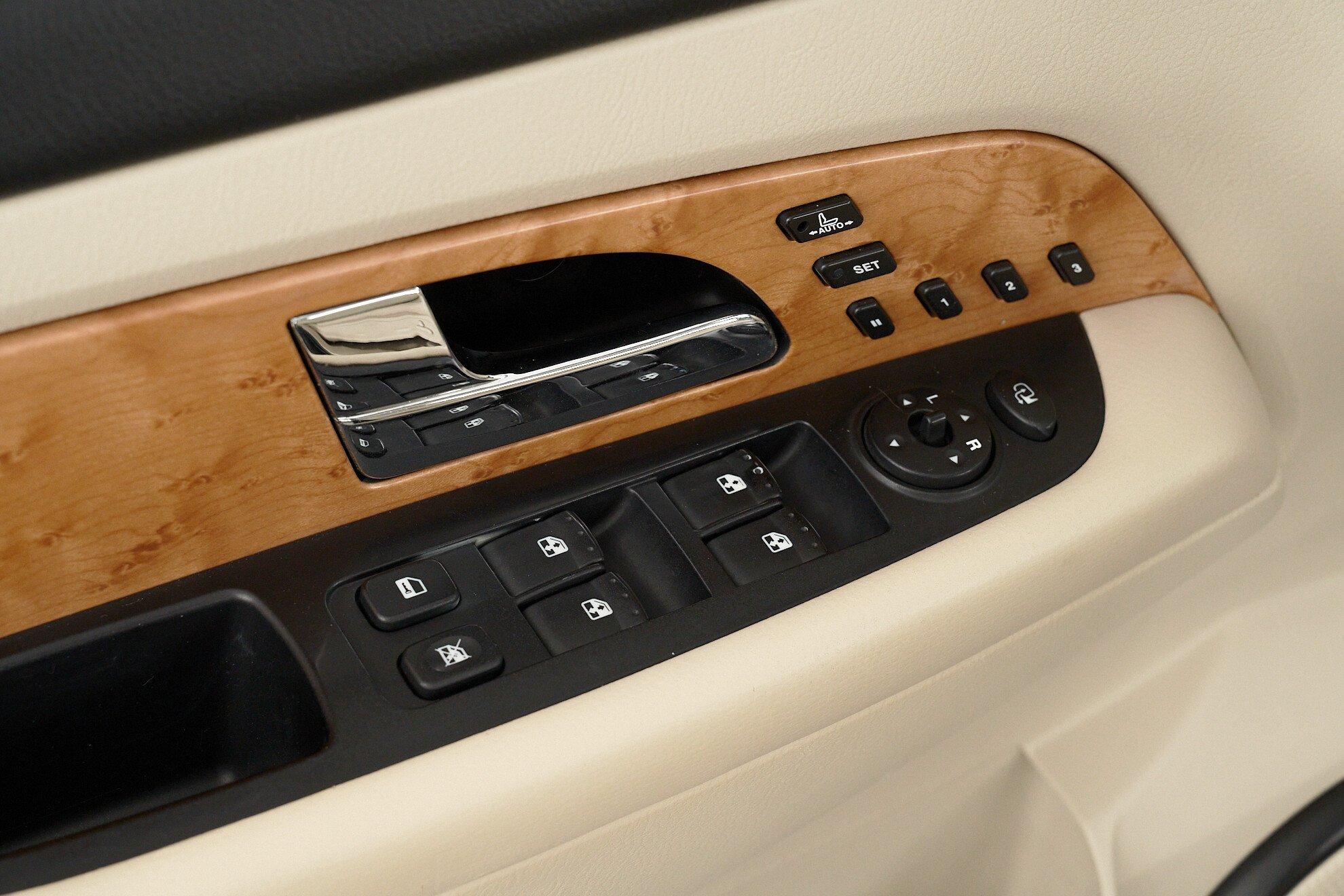 SsangYong Rexton 2011, черный