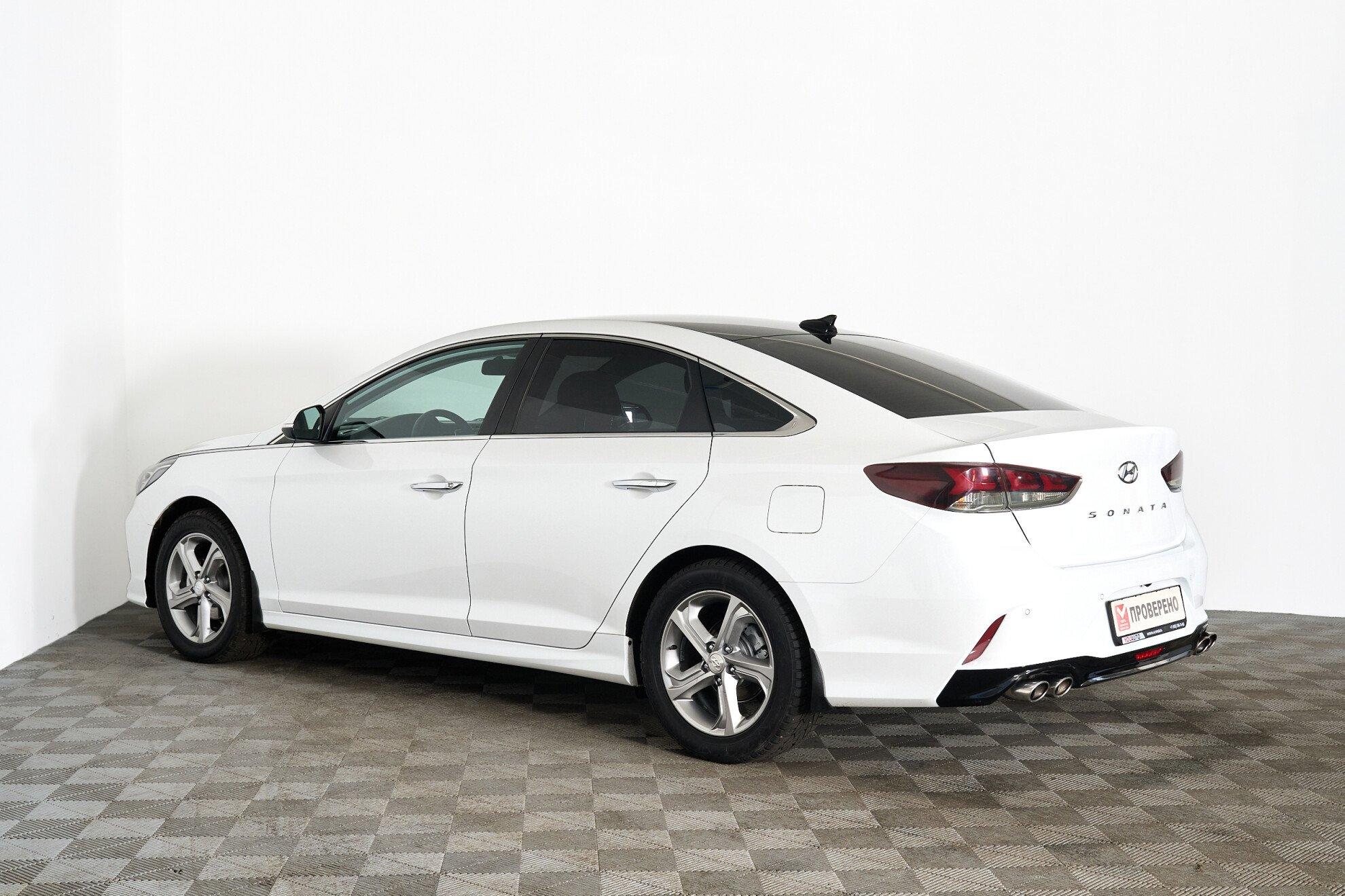 Hyundai Sonata 2018, белый