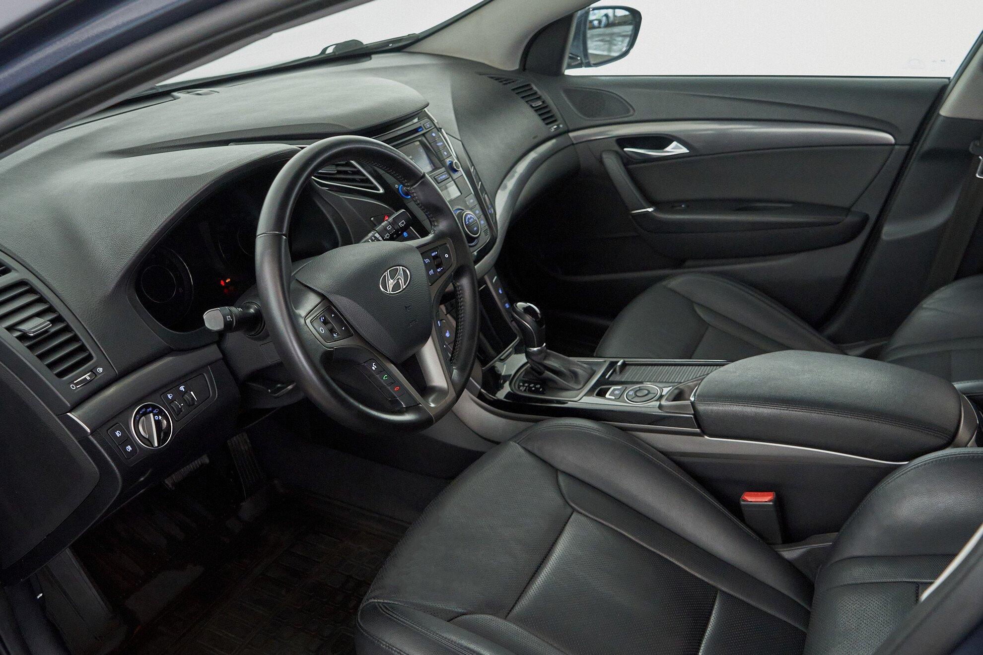 Hyundai i40 2016, синий