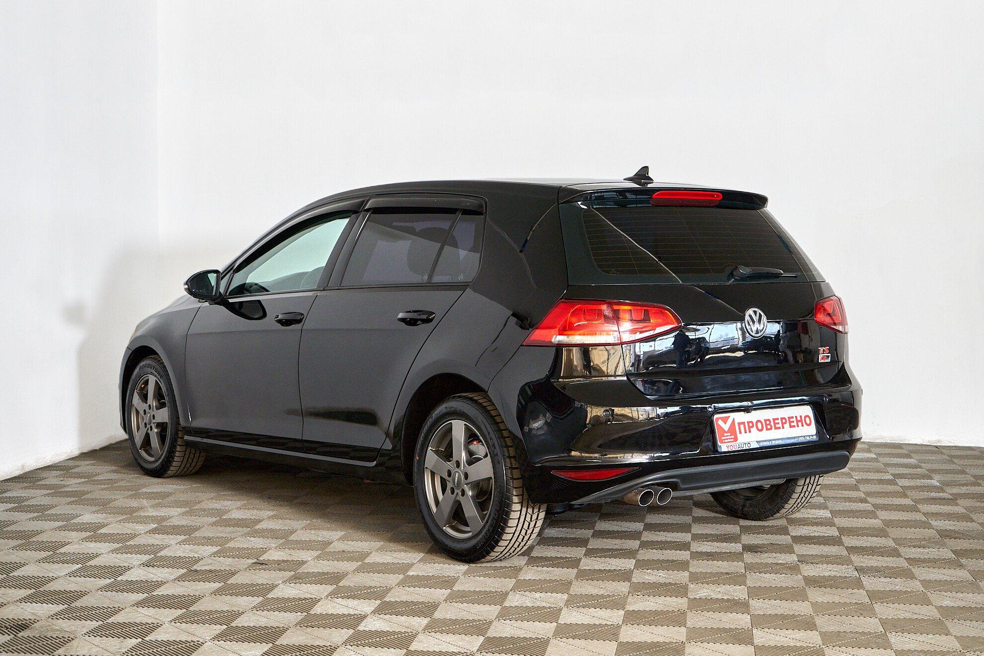 Volkswagen Golf 2013, черный