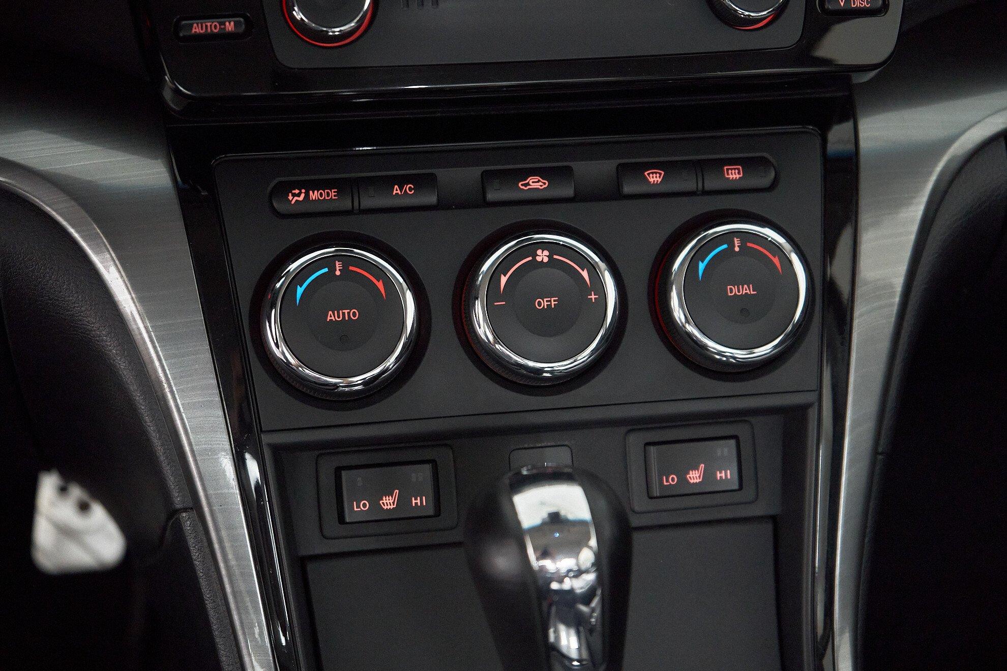 Mazda 6 2010, черный