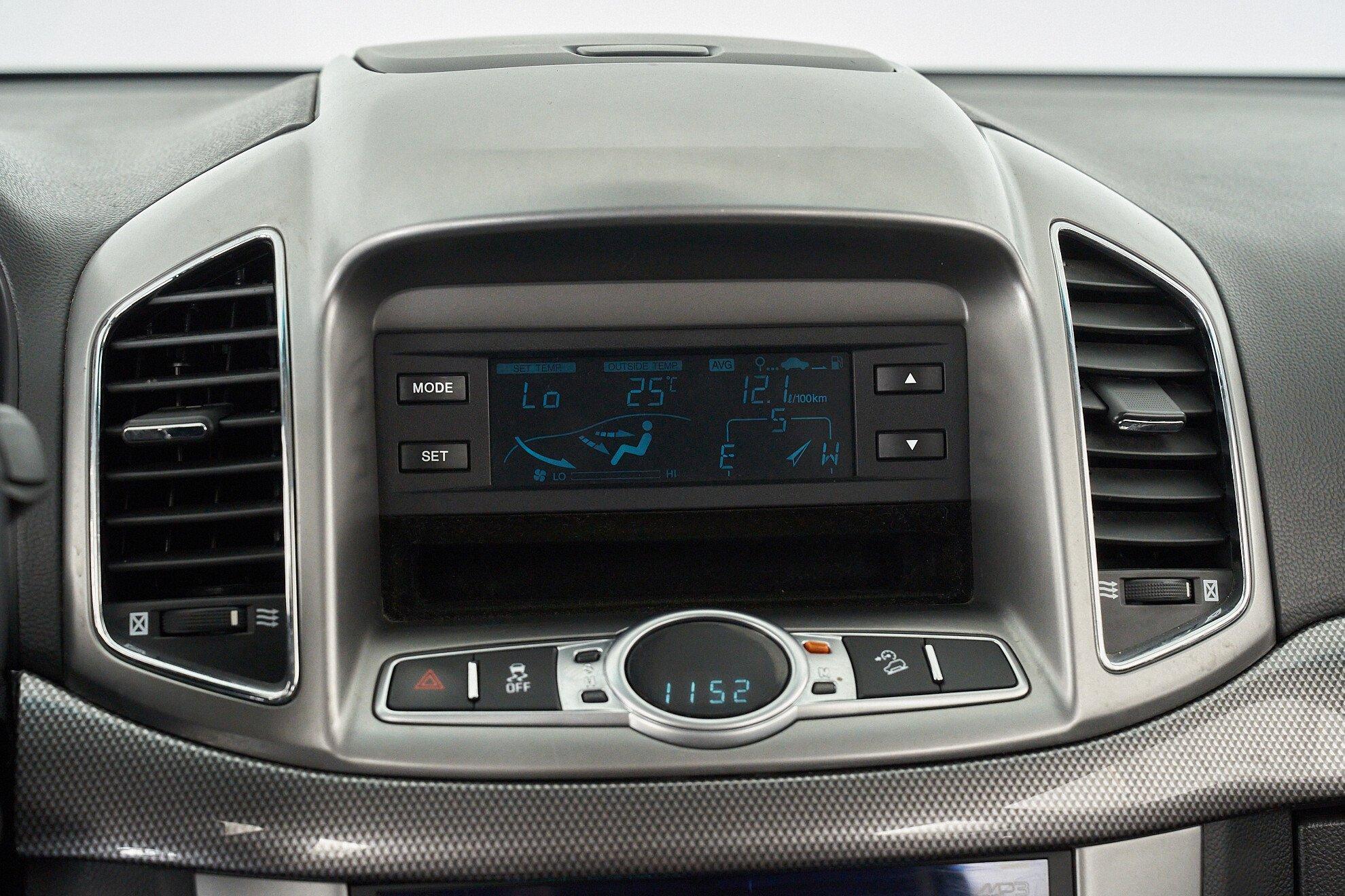 Chevrolet Captiva 2013, серый