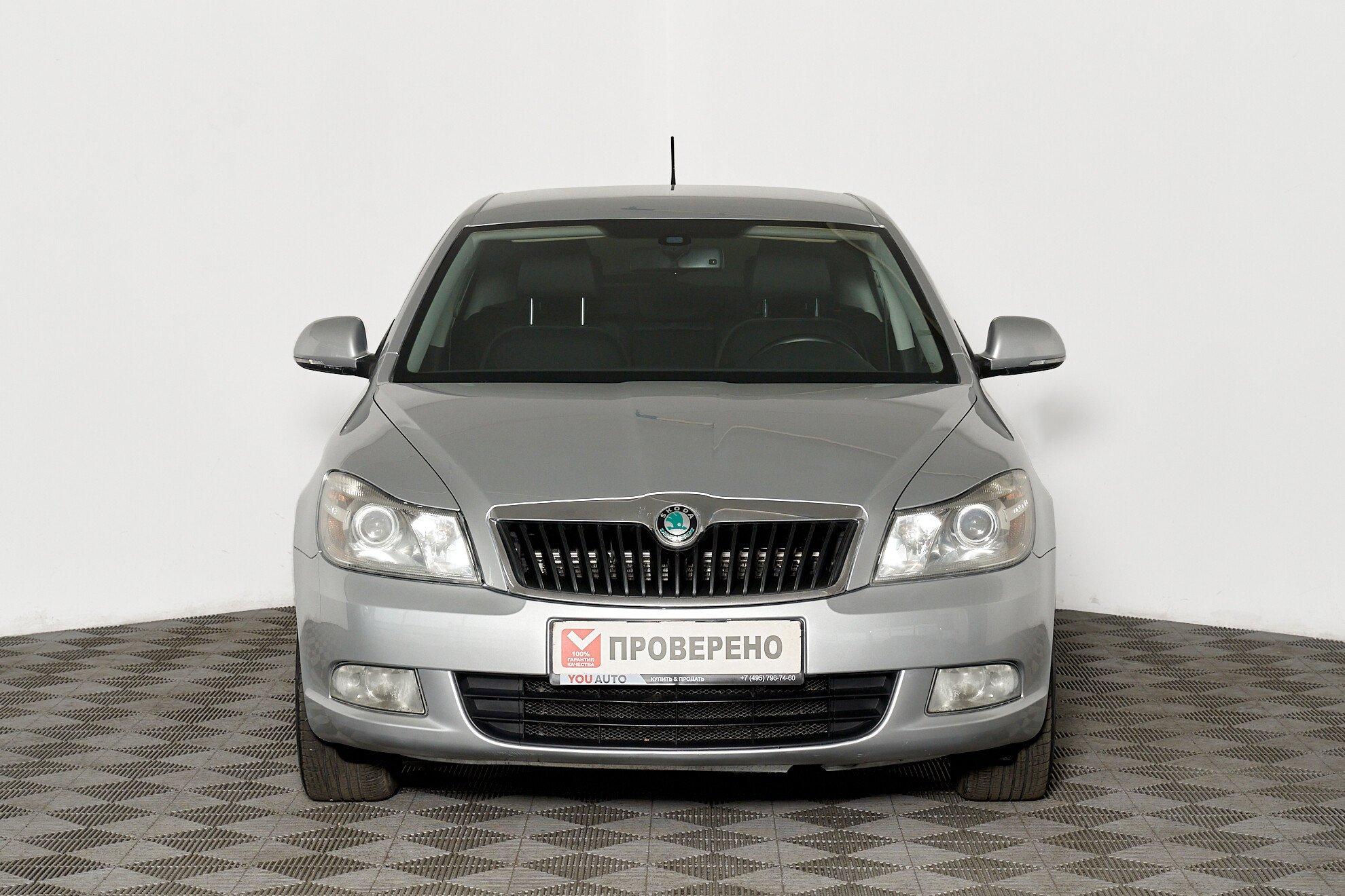 Skoda Octavia 2013, серебряный