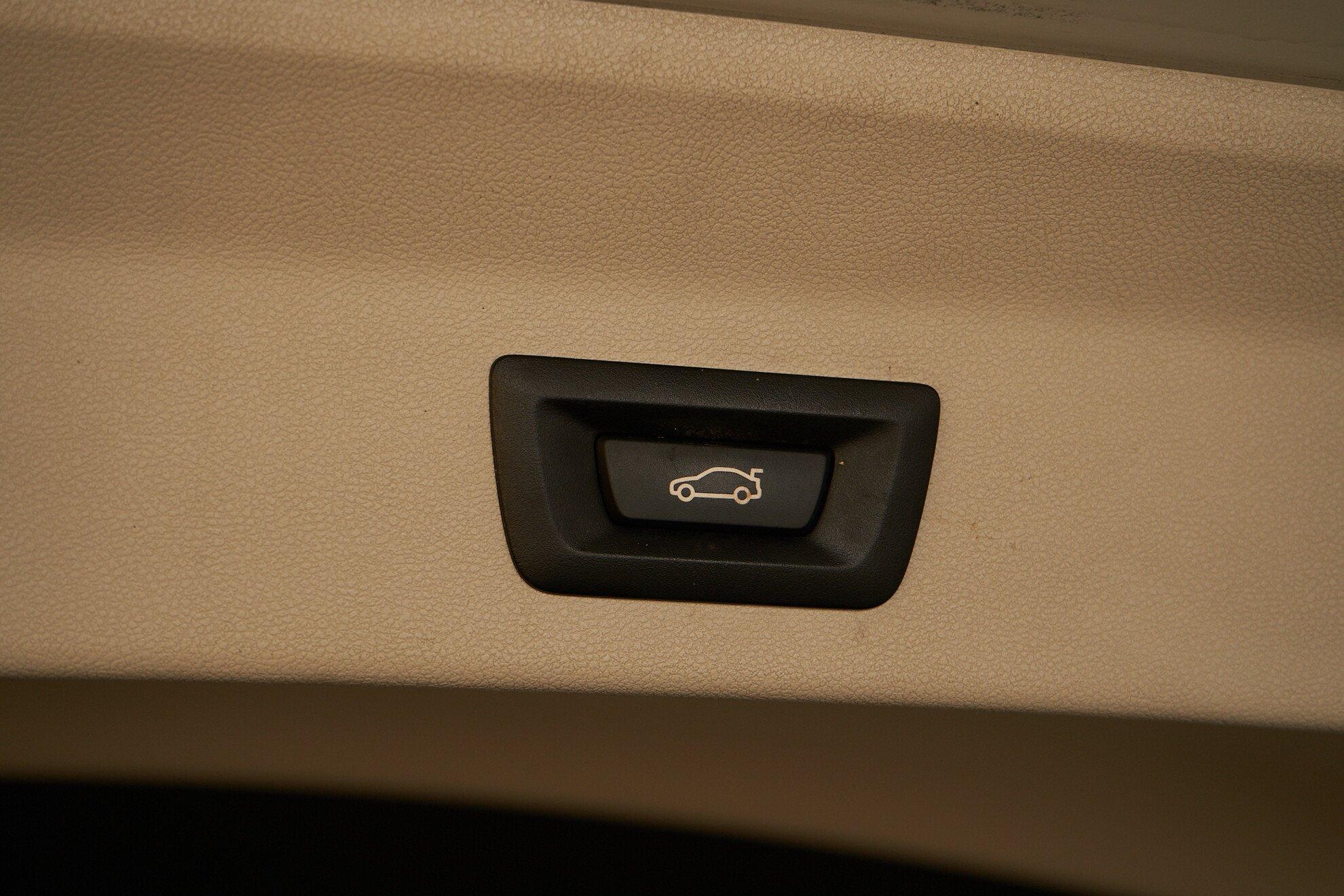 BMW X3 2020, белый
